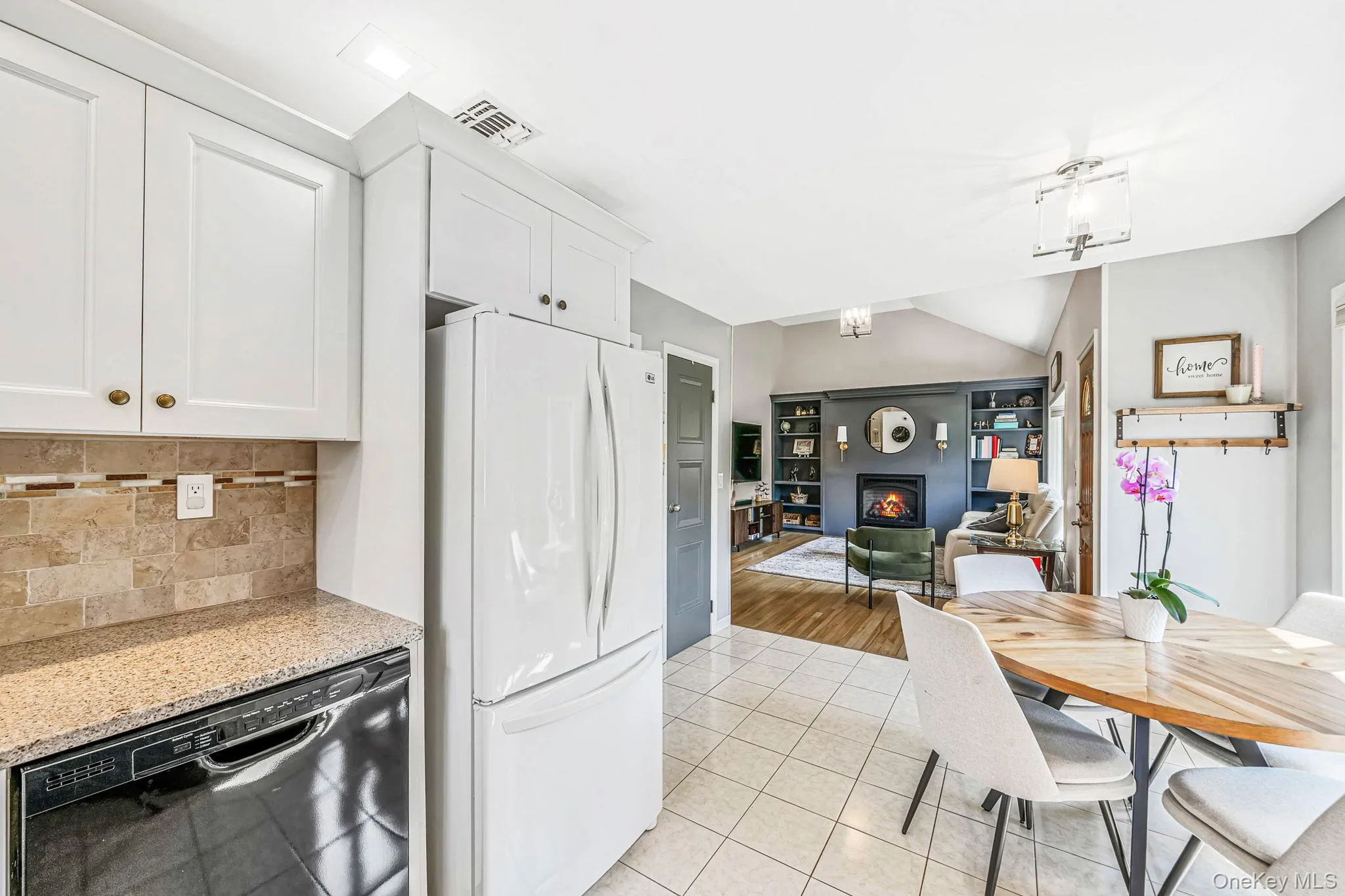 1 Rutgers Street, Smithtown, NY, 3 Bedrooms Bedrooms, 5 Rooms Rooms,2 BathroomsBathrooms,Residential,For Rent,Rutgers,0,1048457 1 Rutgers Street, Smithtown, NY, 3 Bedrooms Bedrooms, 5 Rooms Rooms,2 BathroomsBathrooms,Residential,For Rent,Rutgers,0,1048457