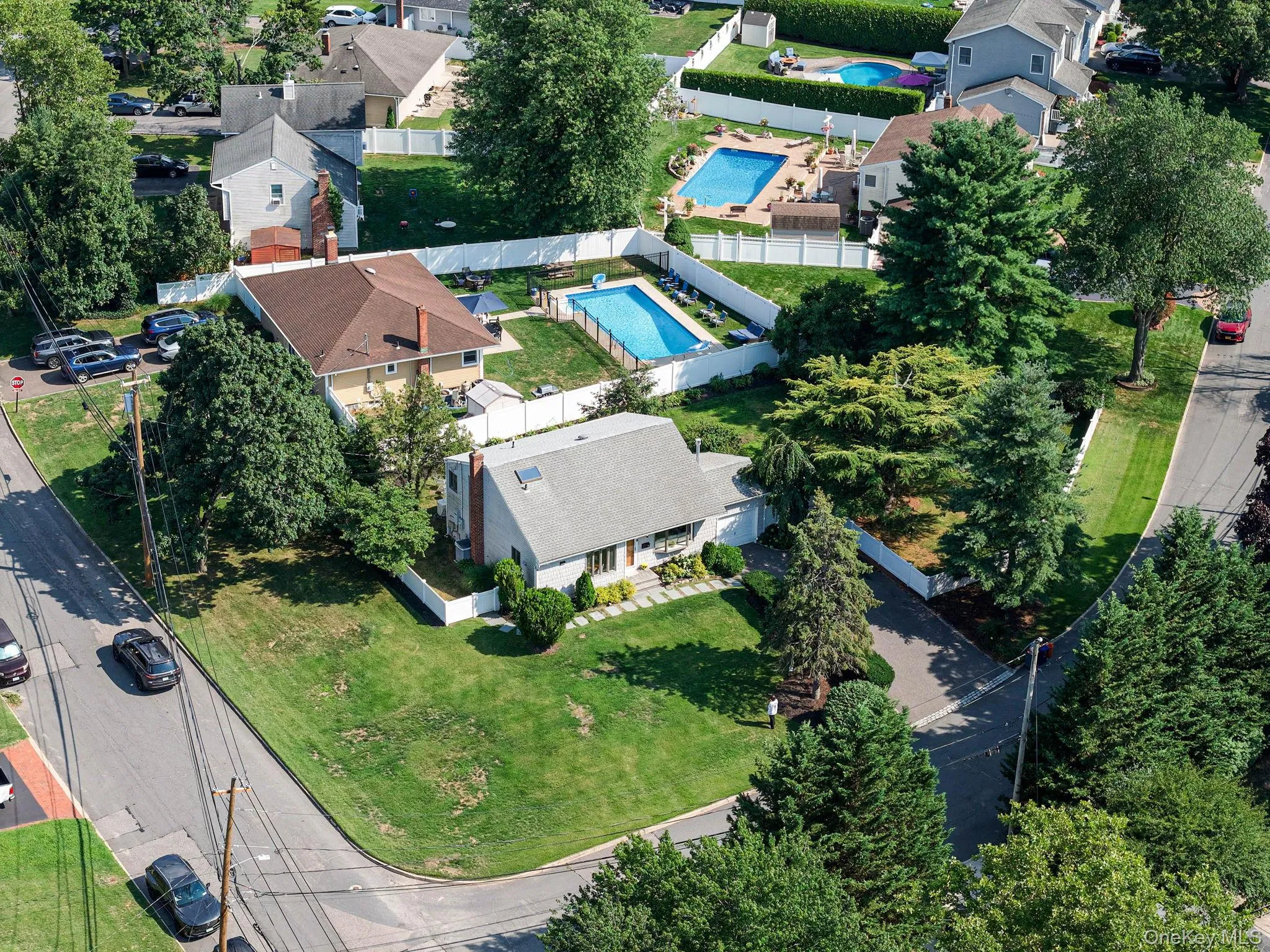 1 Rutgers Street, Smithtown, NY, 3 Bedrooms Bedrooms, 5 Rooms Rooms,2 BathroomsBathrooms,Residential,For Rent,Rutgers,0,1048457 1 Rutgers Street, Smithtown, NY, 3 Bedrooms Bedrooms, 5 Rooms Rooms,2 BathroomsBathrooms,Residential,For Rent,Rutgers,0,1048457