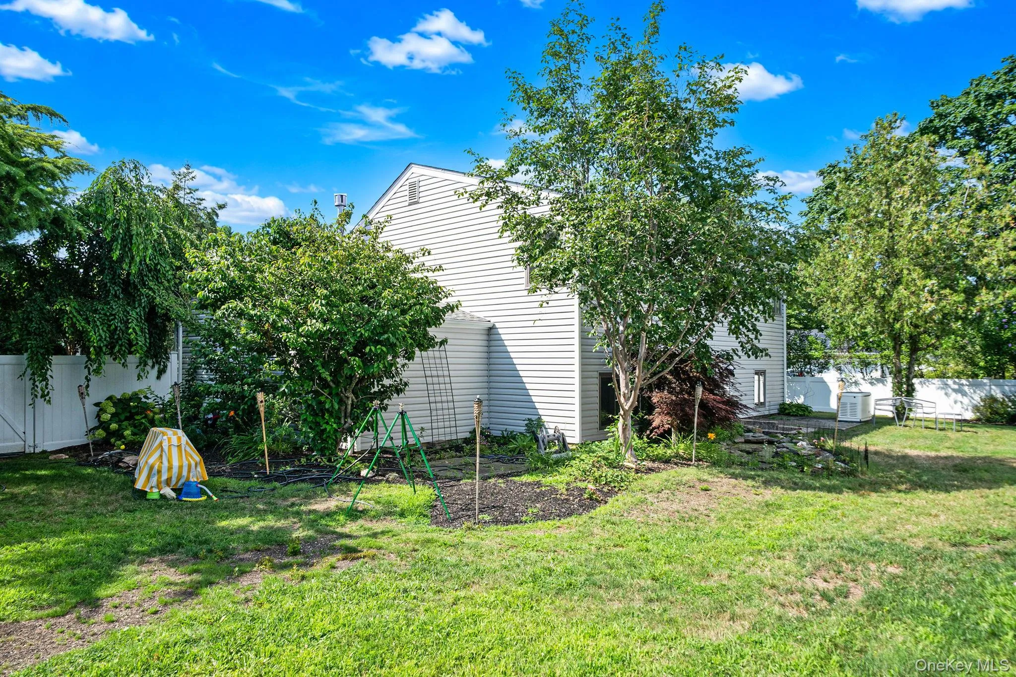 1 Rutgers Street, Smithtown, NY, 3 Bedrooms Bedrooms, 5 Rooms Rooms,2 BathroomsBathrooms,Residential,For Rent,Rutgers,0,1048457 1 Rutgers Street, Smithtown, NY, 3 Bedrooms Bedrooms, 5 Rooms Rooms,2 BathroomsBathrooms,Residential,For Rent,Rutgers,0,1048457