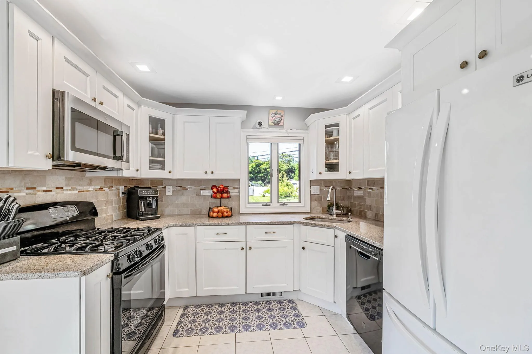 1 Rutgers Street, Smithtown, NY, 3 Bedrooms Bedrooms, 5 Rooms Rooms,2 BathroomsBathrooms,Residential,For Rent,Rutgers,0,1048457 1 Rutgers Street, Smithtown, NY, 3 Bedrooms Bedrooms, 5 Rooms Rooms,2 BathroomsBathrooms,Residential,For Rent,Rutgers,0,1048457