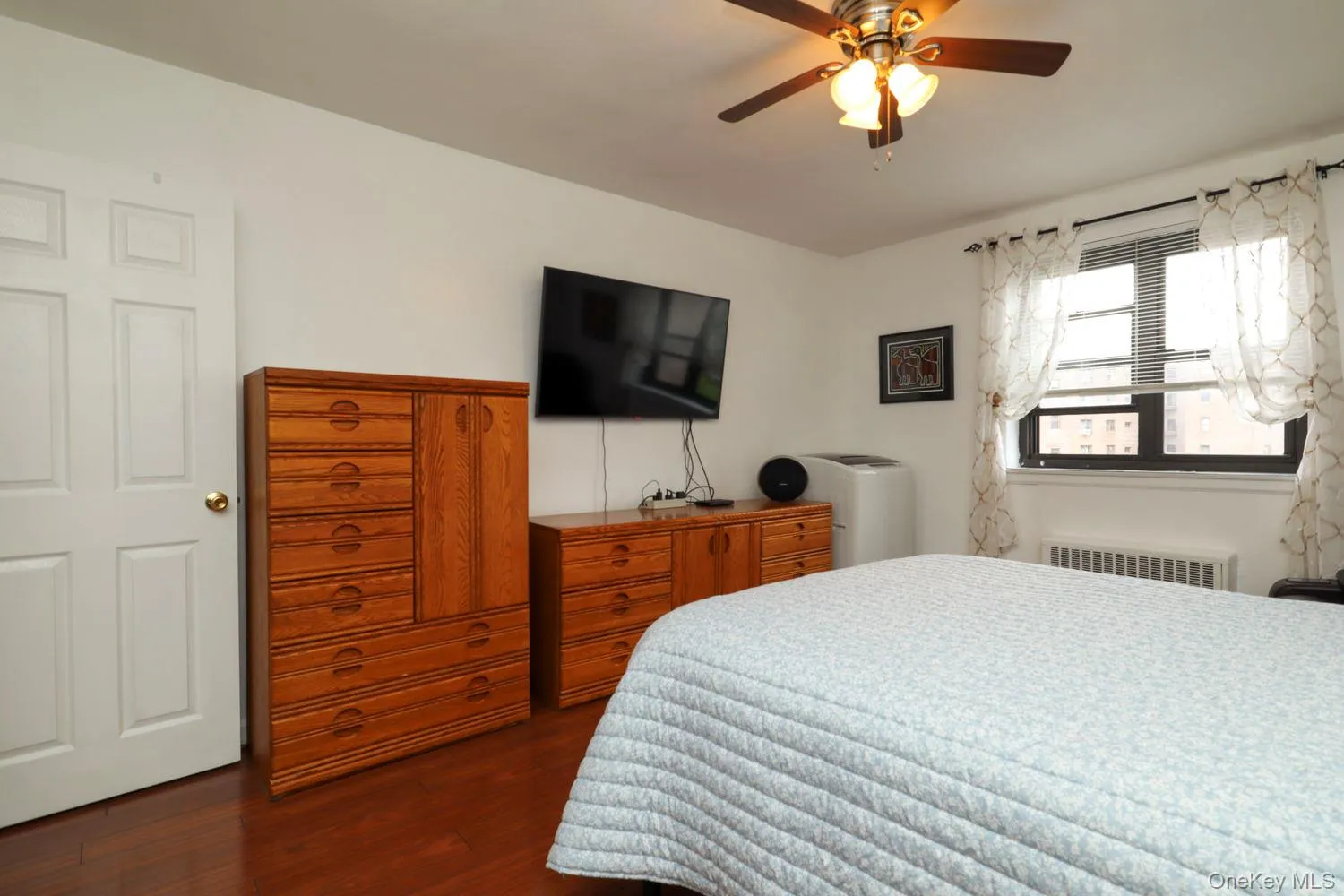 87-40 Francis Lewis Boulevard, New York, NY, 2 Bedrooms Bedrooms, 6 Rooms Rooms,1 BathroomBathrooms,Residential,For Rent,Francis Lewis,0,1048459 87-40 Francis Lewis Boulevard, New York, NY, 2 Bedrooms Bedrooms, 6 Rooms Rooms,1 BathroomBathrooms,Residential,For Rent,Francis Lewis,0,1048459