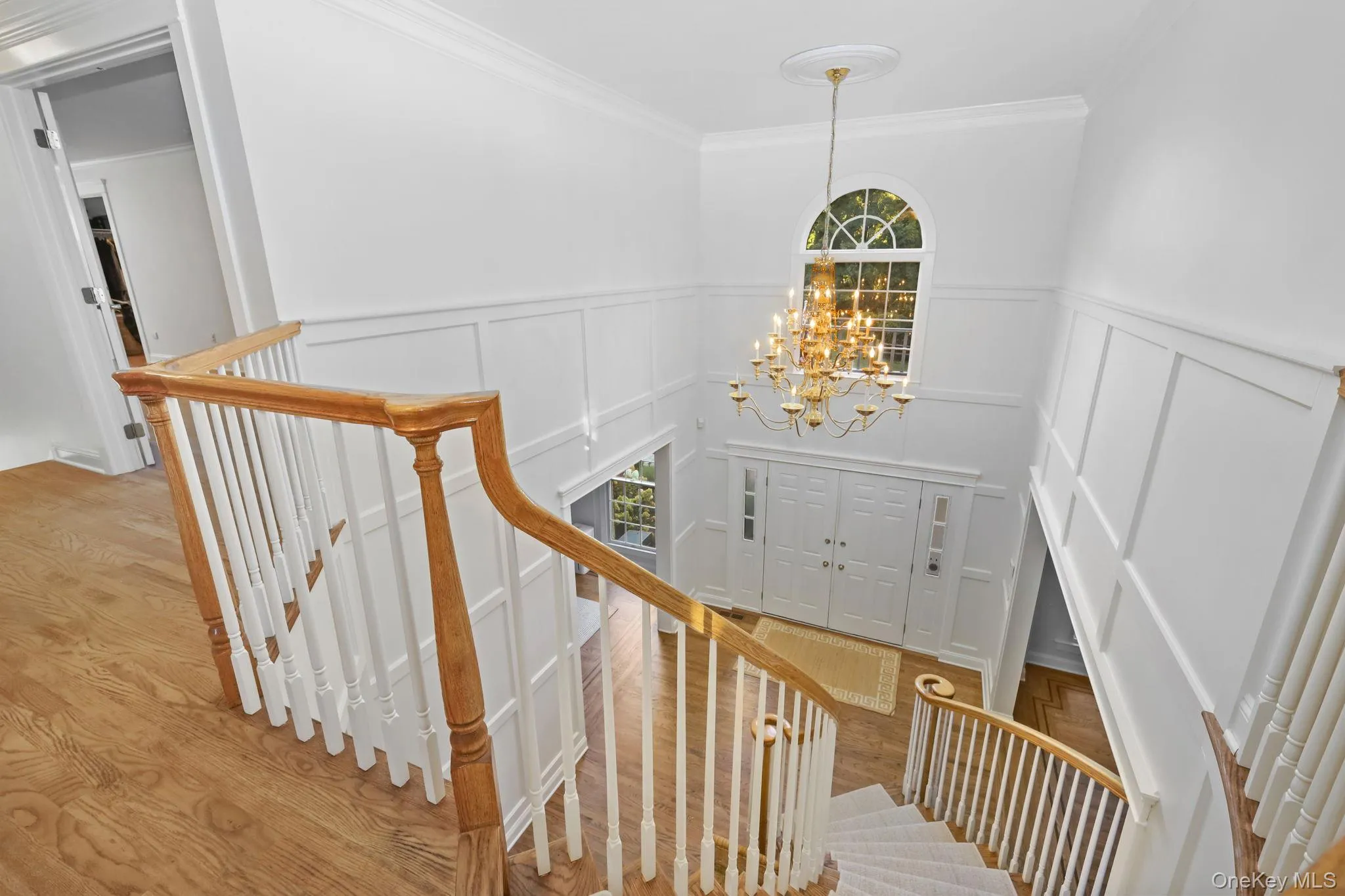 At the top of the staircase is a large landing overlooking the family room. At the top of the staircase is a large landing overlooking the family room.