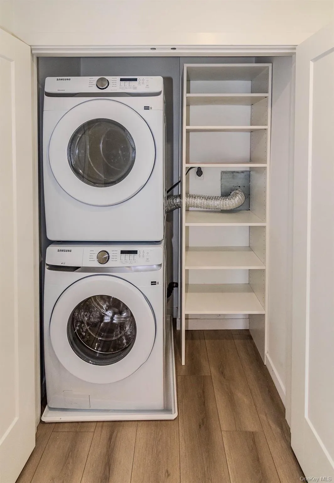 36 Richard Court, Haverstraw, NY, 1 Bedroom Bedrooms, 5 Rooms Rooms,1 BathroomBathrooms,Residential,For Rent,Richard,0,1048470 36 Richard Court, Haverstraw, NY, 1 Bedroom Bedrooms, 5 Rooms Rooms,1 BathroomBathrooms,Residential,For Rent,Richard,0,1048470