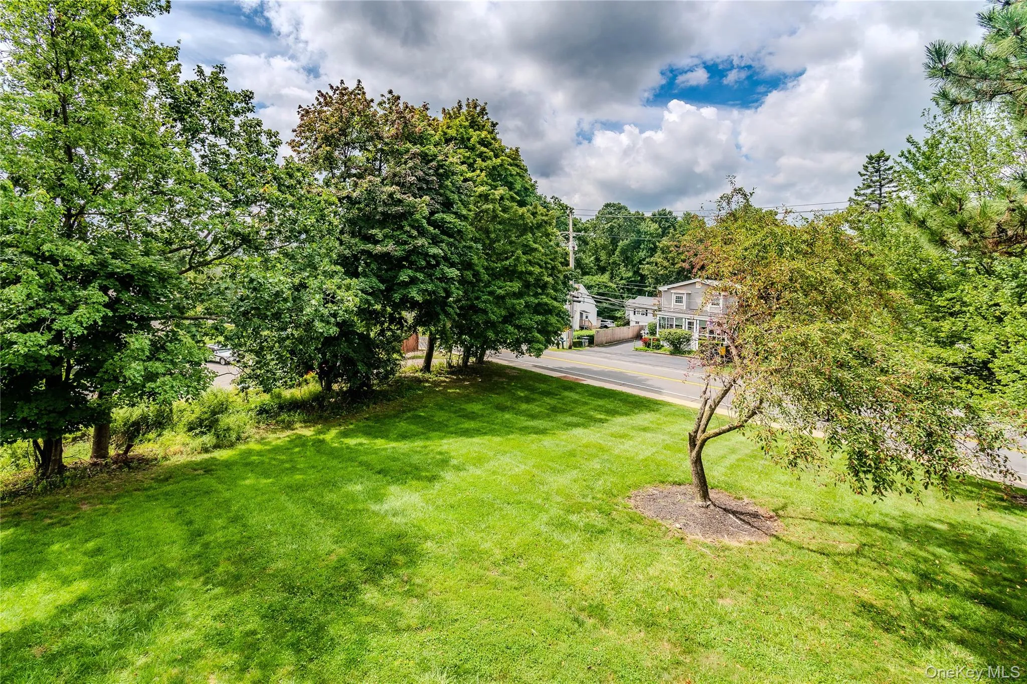 36 Richard Court, Haverstraw, NY, 1 Bedroom Bedrooms, 5 Rooms Rooms,1 BathroomBathrooms,Residential,For Rent,Richard,0,1048470 36 Richard Court, Haverstraw, NY, 1 Bedroom Bedrooms, 5 Rooms Rooms,1 BathroomBathrooms,Residential,For Rent,Richard,0,1048470