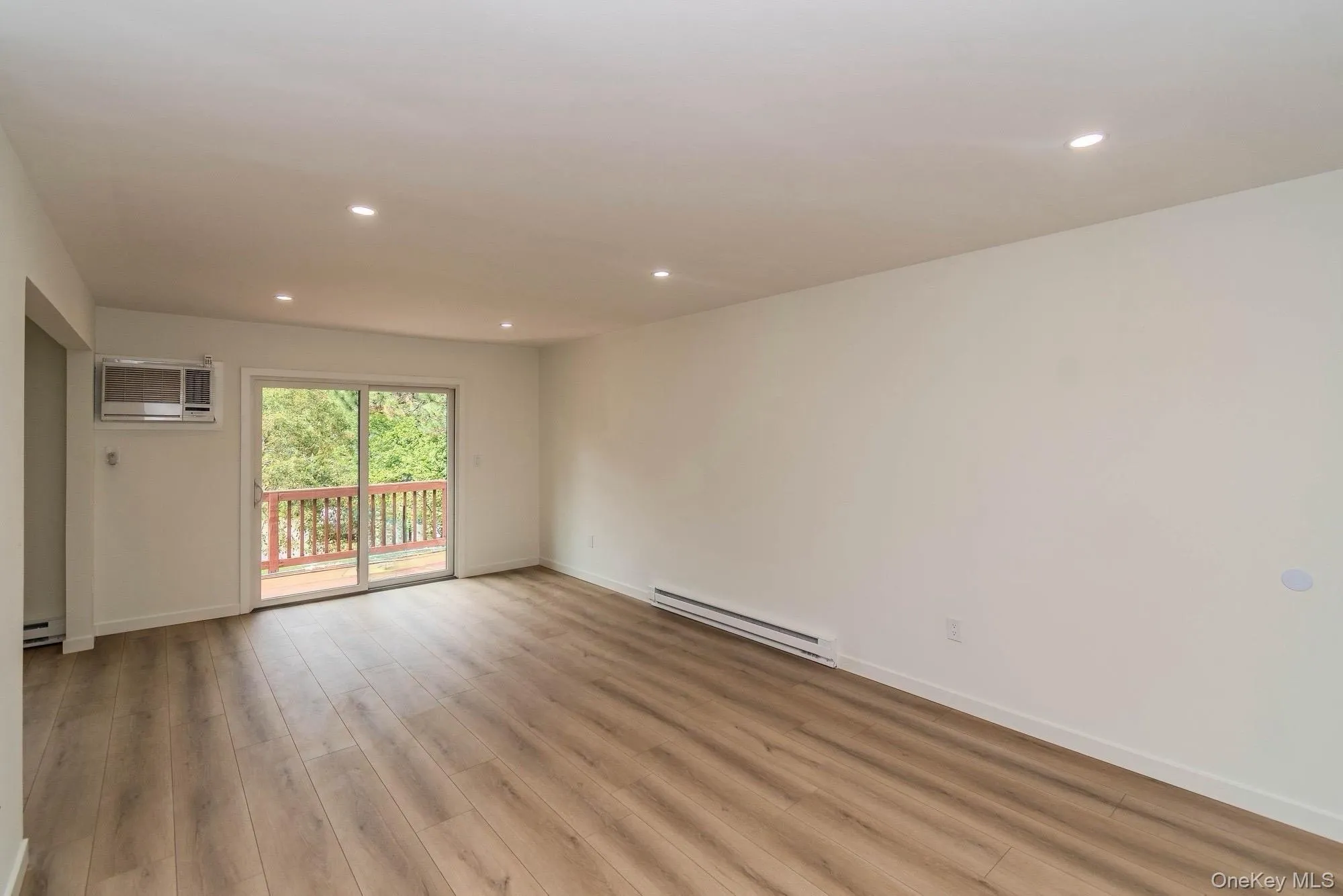 36 Richard Court, Haverstraw, NY, 1 Bedroom Bedrooms, 5 Rooms Rooms,1 BathroomBathrooms,Residential,For Rent,Richard,0,1048470 36 Richard Court, Haverstraw, NY, 1 Bedroom Bedrooms, 5 Rooms Rooms,1 BathroomBathrooms,Residential,For Rent,Richard,0,1048470