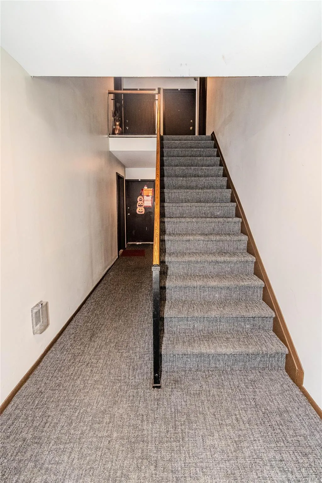 36 Richard Court, Haverstraw, NY, 1 Bedroom Bedrooms, 5 Rooms Rooms,1 BathroomBathrooms,Residential,For Rent,Richard,0,1048470 36 Richard Court, Haverstraw, NY, 1 Bedroom Bedrooms, 5 Rooms Rooms,1 BathroomBathrooms,Residential,For Rent,Richard,0,1048470