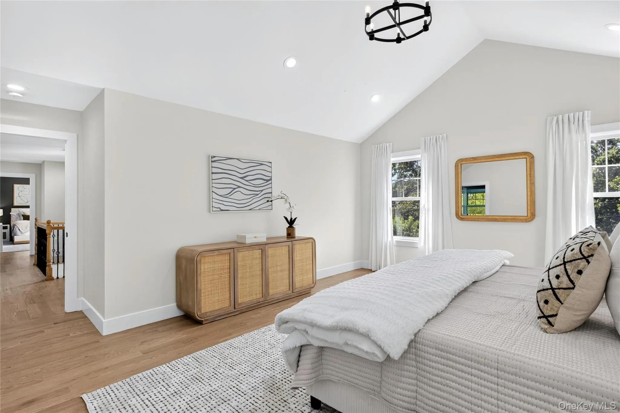 10 Chelsea Drive, North Hempstead, NY, 5 Bedrooms Bedrooms, 9 Rooms Rooms,3 BathroomsBathrooms,Residential,For Rent,Chelsea,0,1048471 10 Chelsea Drive, North Hempstead, NY, 5 Bedrooms Bedrooms, 9 Rooms Rooms,3 BathroomsBathrooms,Residential,For Rent,Chelsea,0,1048471