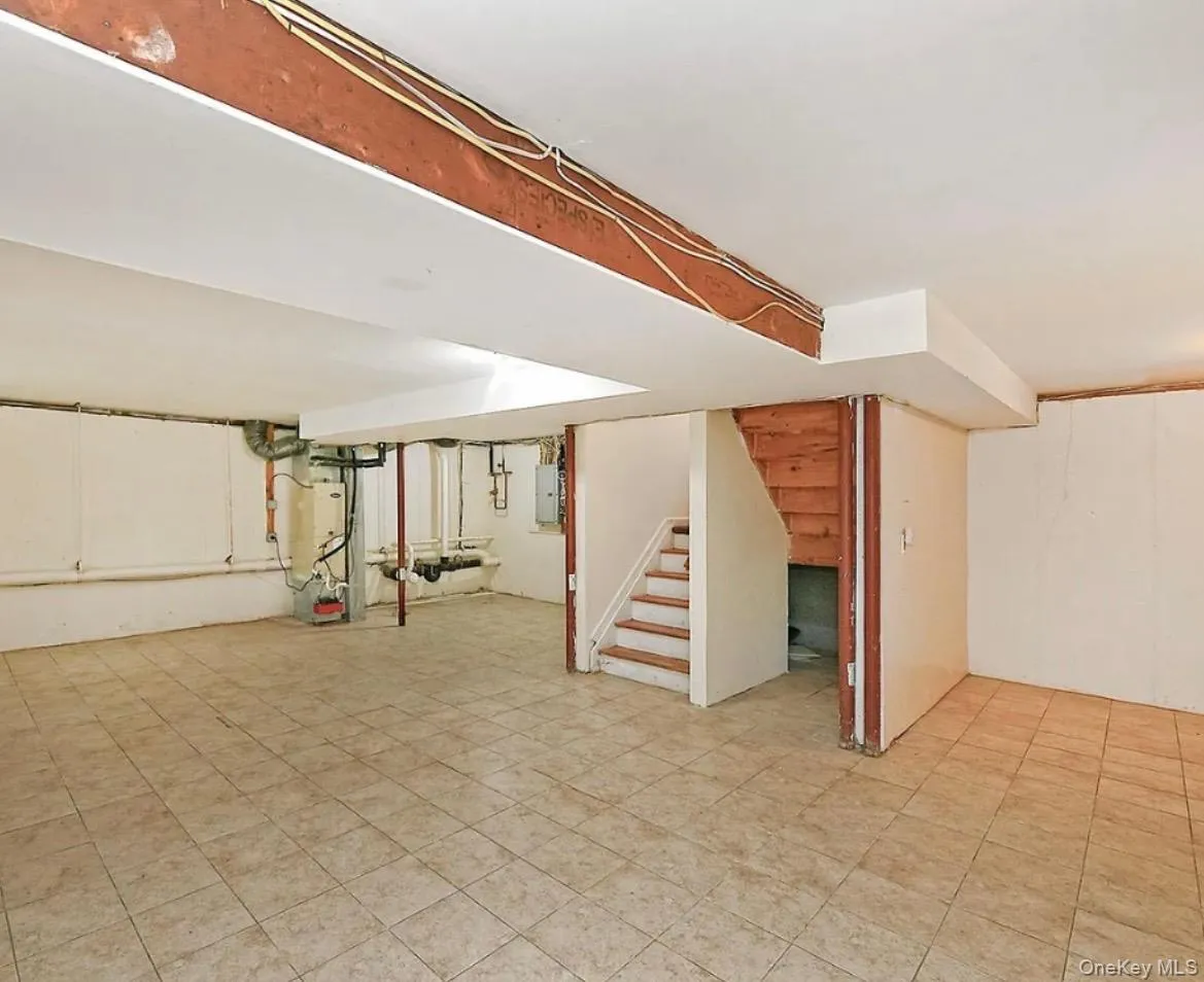 16A Inwood Road, North Hempstead, NY, 3 Bedrooms Bedrooms, 7 Rooms Rooms,2 BathroomsBathrooms,Residential Lease,For Rent,Inwood,0,1048474 16A Inwood Road, North Hempstead, NY, 3 Bedrooms Bedrooms, 7 Rooms Rooms,2 BathroomsBathrooms,Residential Lease,For Rent,Inwood,0,1048474