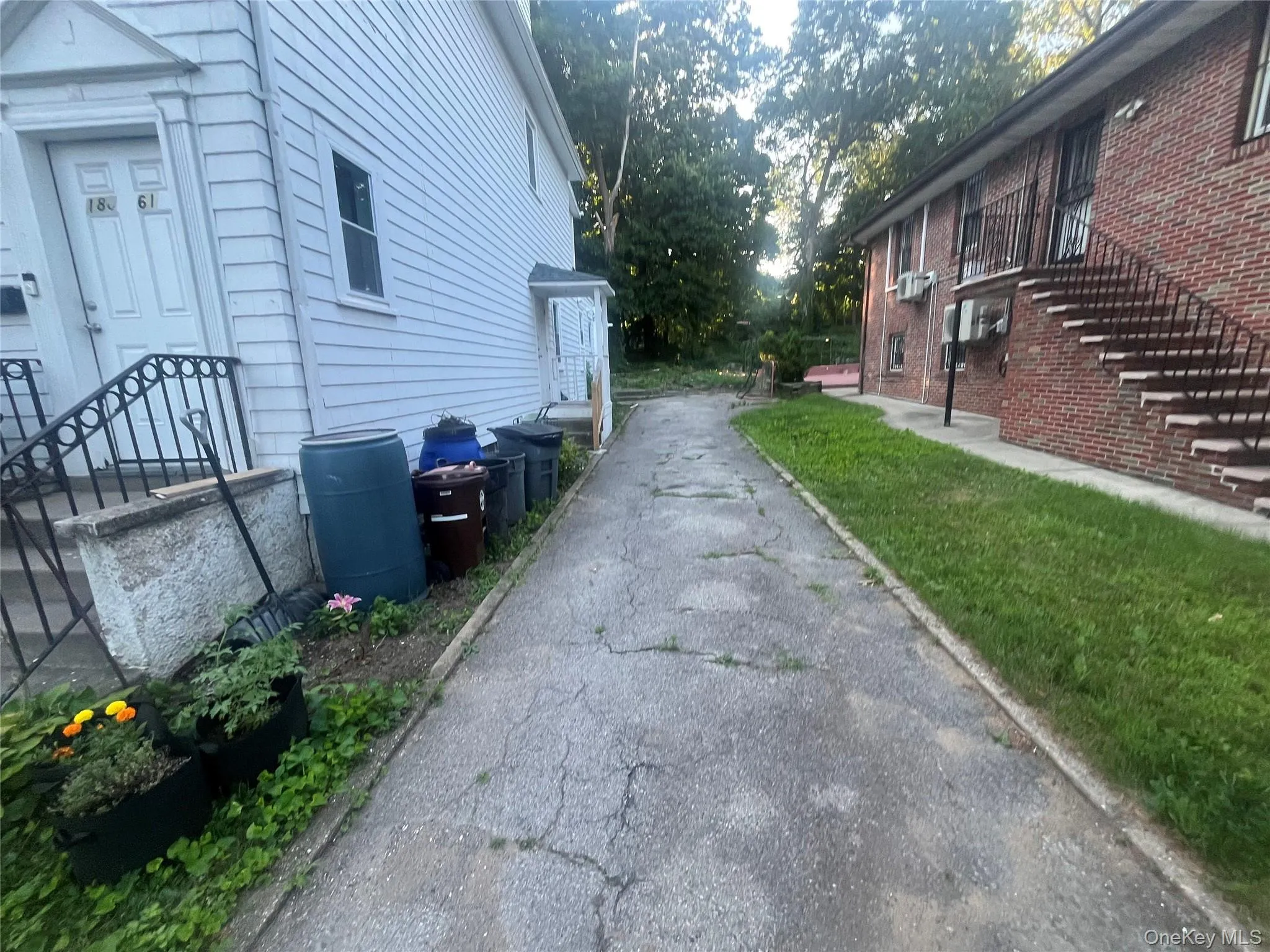 85th Road, New York, NY, 4 Bedrooms Bedrooms, 8 Rooms Rooms,1 BathroomBathrooms,Residential Lease,For Rent,Road,0,1048476 85th Road, New York, NY, 4 Bedrooms Bedrooms, 8 Rooms Rooms,1 BathroomBathrooms,Residential Lease,For Rent,Road,0,1048476