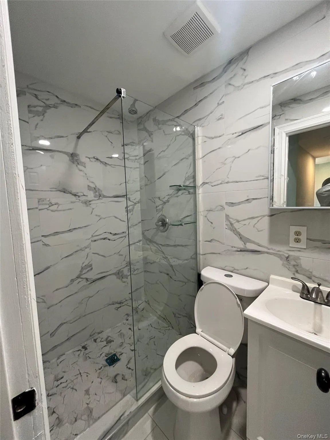 85th Road, New York, NY, 4 Bedrooms Bedrooms, 8 Rooms Rooms,1 BathroomBathrooms,Residential Lease,For Rent,Road,0,1048476 85th Road, New York, NY, 4 Bedrooms Bedrooms, 8 Rooms Rooms,1 BathroomBathrooms,Residential Lease,For Rent,Road,0,1048476