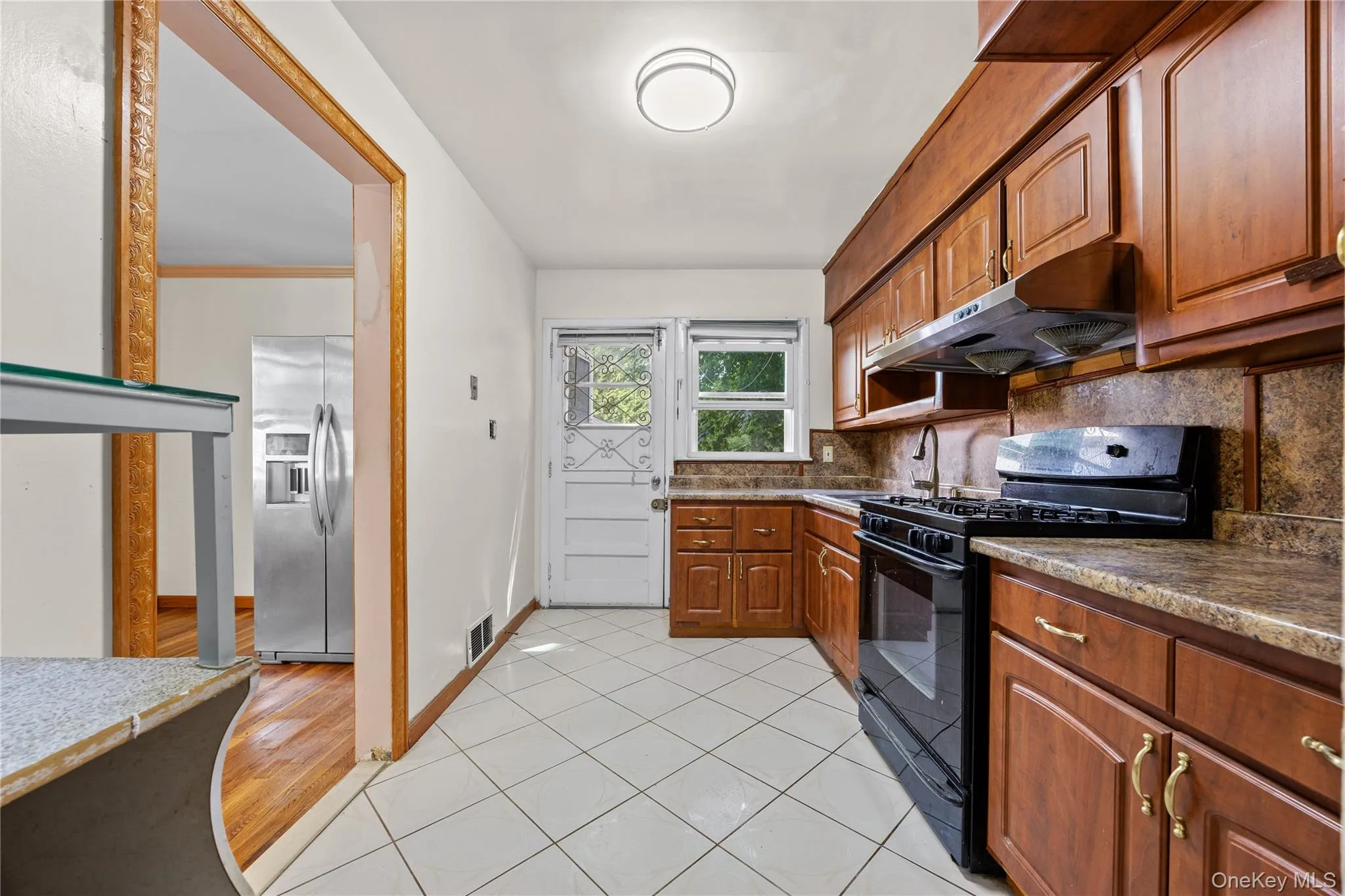 142-10 Oak Avenue, New York, NY, 3 Bedrooms Bedrooms, 8 Rooms Rooms,1 BathroomBathrooms,Residential,For Rent,Oak,0,1048477 142-10 Oak Avenue, New York, NY, 3 Bedrooms Bedrooms, 8 Rooms Rooms,1 BathroomBathrooms,Residential,For Rent,Oak,0,1048477