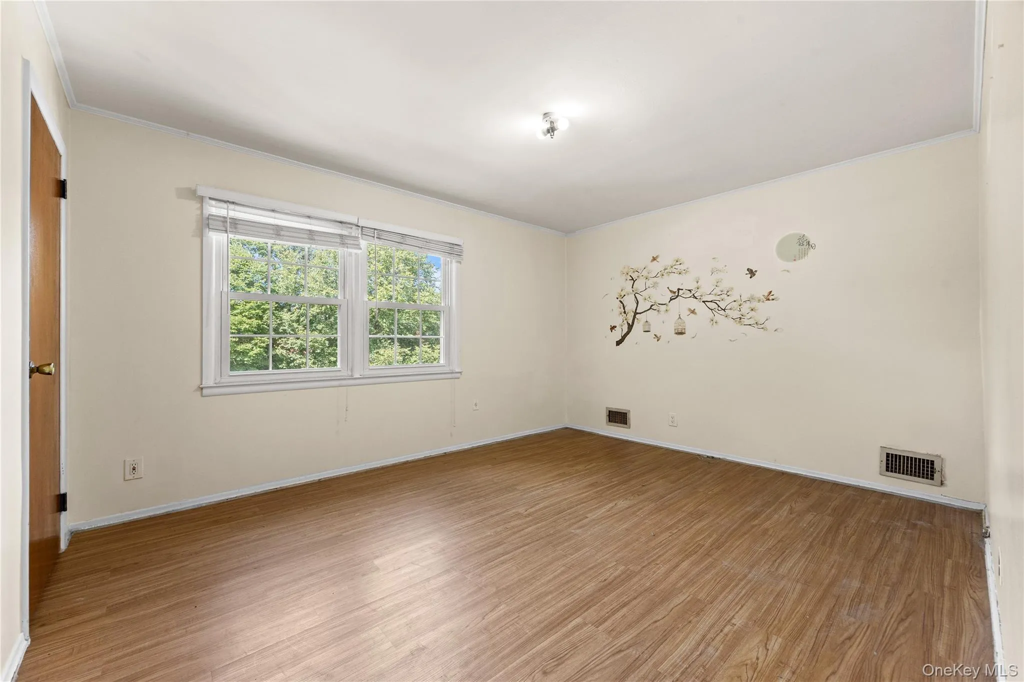 142-10 Oak Avenue, New York, NY, 3 Bedrooms Bedrooms, 8 Rooms Rooms,1 BathroomBathrooms,Residential,For Rent,Oak,0,1048477 142-10 Oak Avenue, New York, NY, 3 Bedrooms Bedrooms, 8 Rooms Rooms,1 BathroomBathrooms,Residential,For Rent,Oak,0,1048477