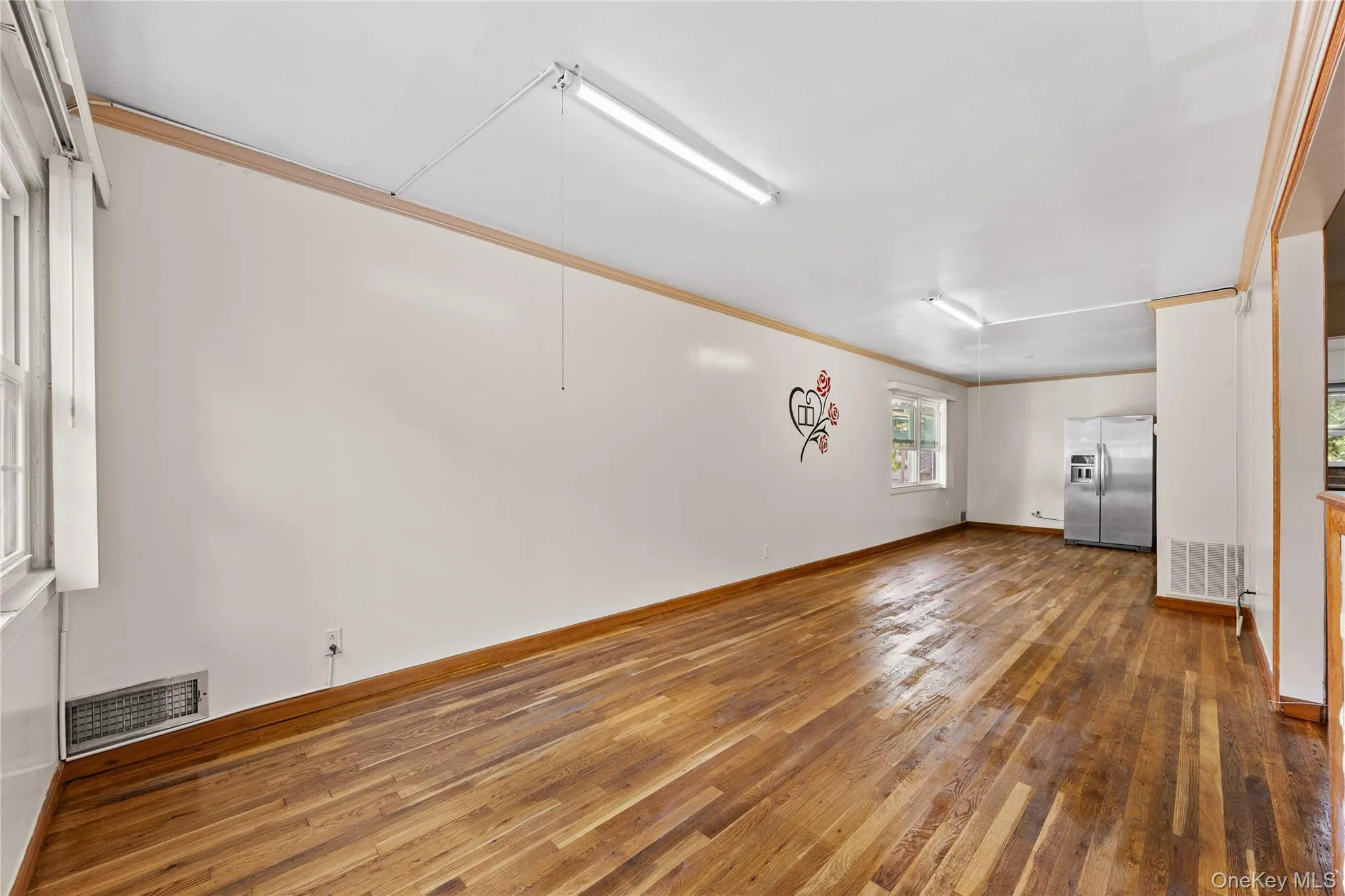 142-10 Oak Avenue, New York, NY, 3 Bedrooms Bedrooms, 8 Rooms Rooms,1 BathroomBathrooms,Residential,For Rent,Oak,0,1048477 142-10 Oak Avenue, New York, NY, 3 Bedrooms Bedrooms, 8 Rooms Rooms,1 BathroomBathrooms,Residential,For Rent,Oak,0,1048477