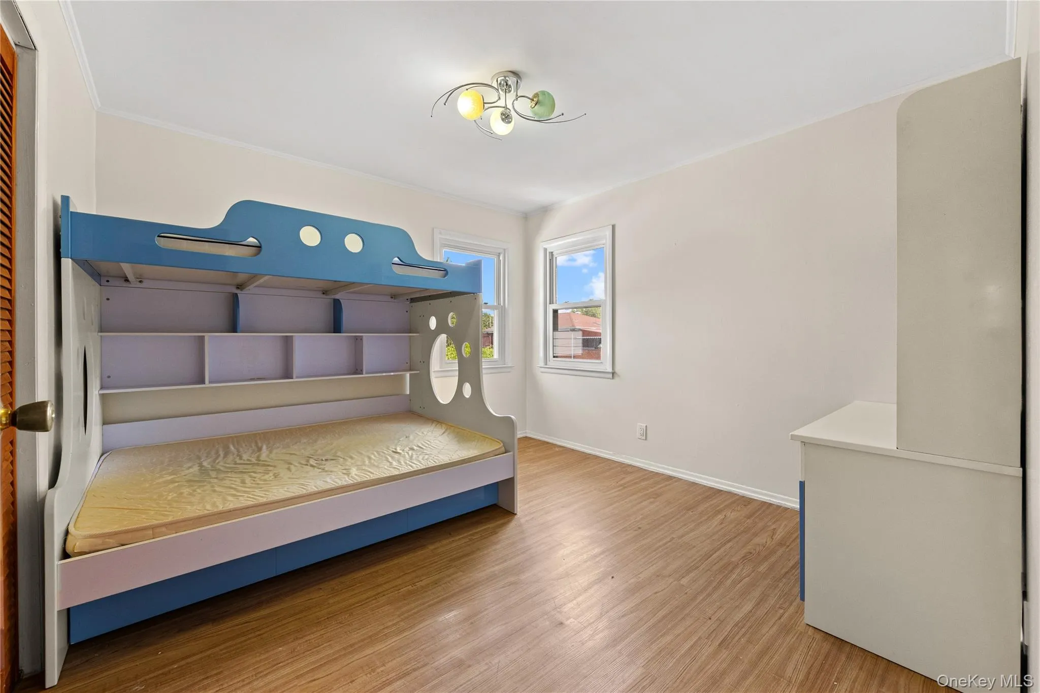 142-10 Oak Avenue, New York, NY, 3 Bedrooms Bedrooms, 8 Rooms Rooms,1 BathroomBathrooms,Residential,For Rent,Oak,0,1048477 142-10 Oak Avenue, New York, NY, 3 Bedrooms Bedrooms, 8 Rooms Rooms,1 BathroomBathrooms,Residential,For Rent,Oak,0,1048477