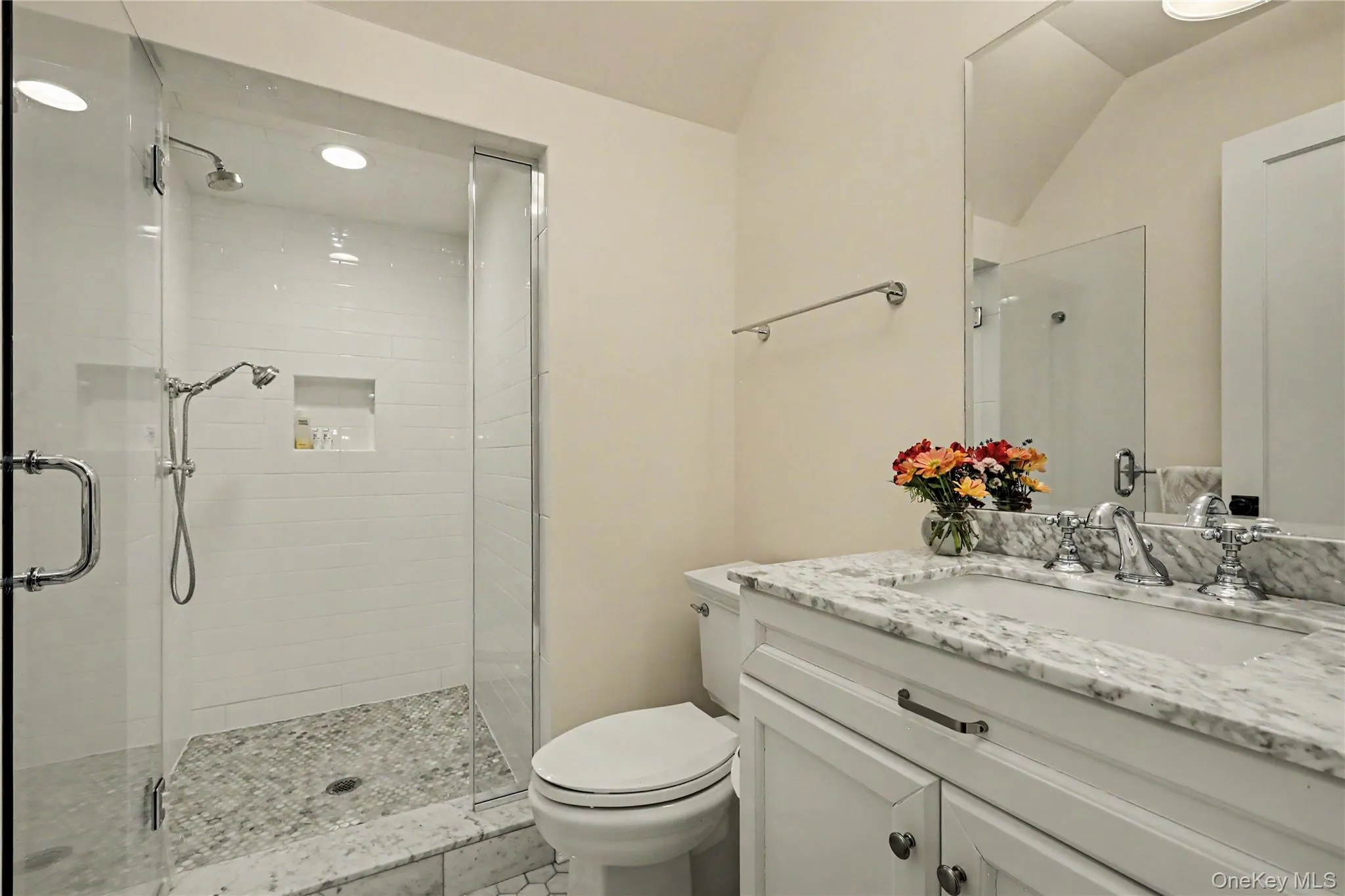 4 Commodore Avenue, Harrison, NY, 7 Bedrooms Bedrooms, 18 Rooms Rooms,8 BathroomsBathrooms,Residential,For Rent,Commodore,0,1048484 4 Commodore Avenue, Harrison, NY, 7 Bedrooms Bedrooms, 18 Rooms Rooms,8 BathroomsBathrooms,Residential,For Rent,Commodore,0,1048484
