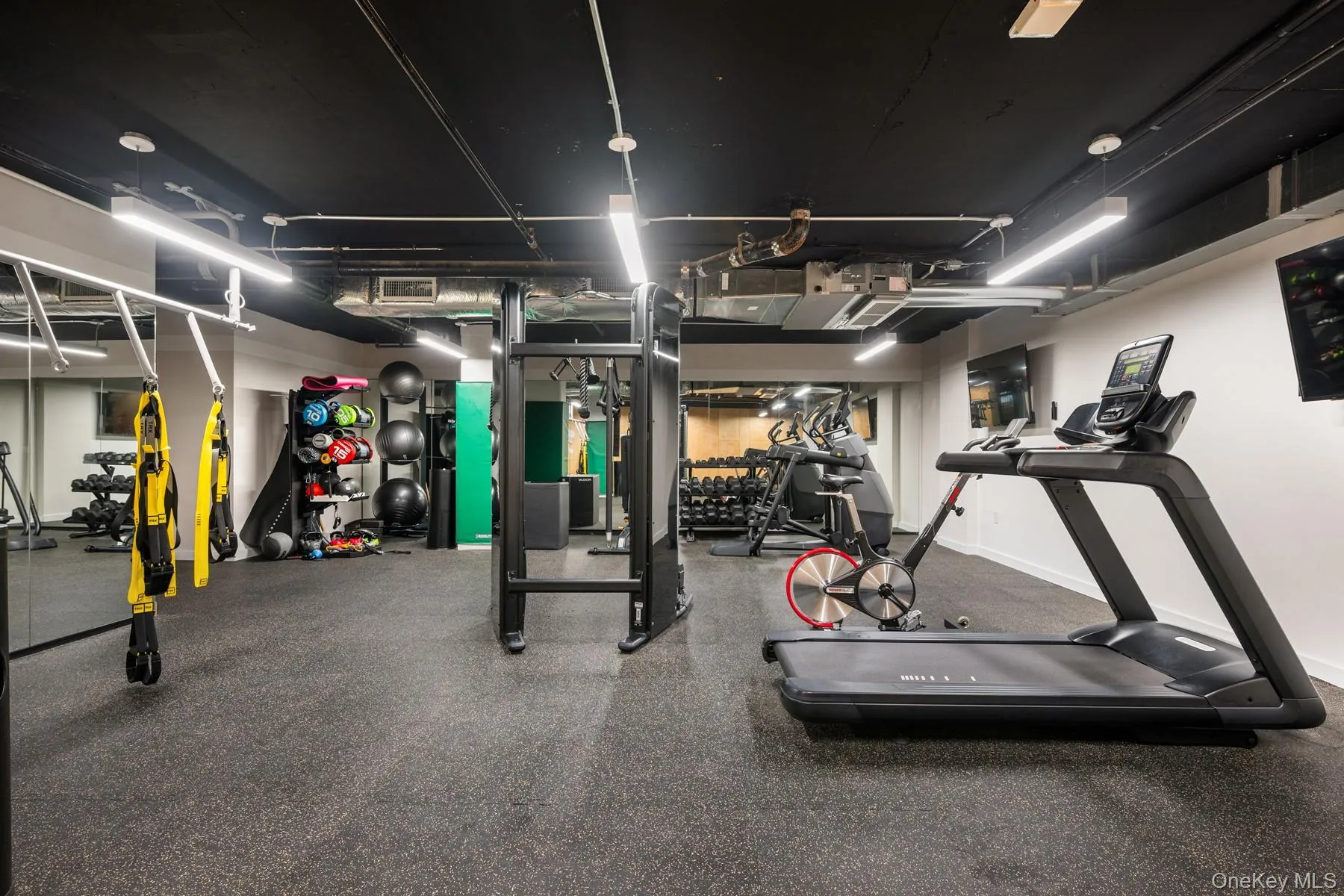 618 Avenue H, New York, NY, 1 Bedroom Bedrooms, 2 Rooms Rooms,1 BathroomBathrooms,Residential,For Rent,Avenue H,0,1048485 618 Avenue H, New York, NY, 1 Bedroom Bedrooms, 2 Rooms Rooms,1 BathroomBathrooms,Residential,For Rent,Avenue H,0,1048485
