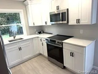 60 Howard Avenue, Babylon, NY, 3 Bedrooms Bedrooms, 5 Rooms Rooms,1 BathroomBathrooms,Residential,For Rent,Howard,0,1048486 60 Howard Avenue, Babylon, NY, 3 Bedrooms Bedrooms, 5 Rooms Rooms,1 BathroomBathrooms,Residential,For Rent,Howard,0,1048486