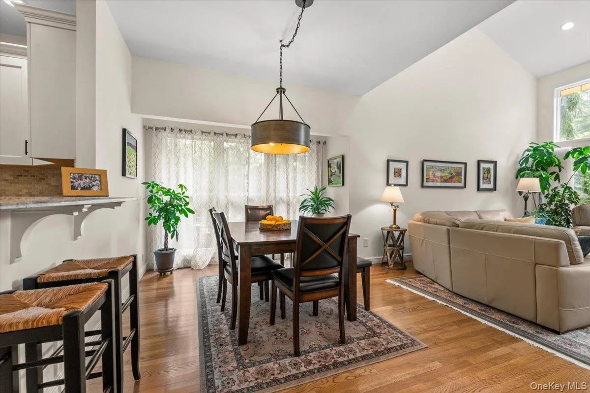 53 Willow Ridge Drive, Smithtown, NY, 3 Bedrooms Bedrooms, 10 Rooms Rooms,3 BathroomsBathrooms,Residential,For Rent,Willow Ridge,0,1048487 53 Willow Ridge Drive, Smithtown, NY, 3 Bedrooms Bedrooms, 10 Rooms Rooms,3 BathroomsBathrooms,Residential,For Rent,Willow Ridge,0,1048487