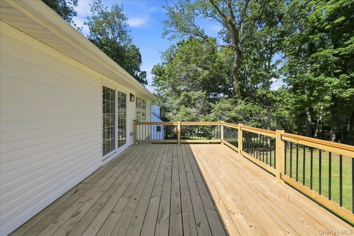 724 Locksley Road, Yorktown, NY, 4 Bedrooms Bedrooms, 7 Rooms Rooms,2 BathroomsBathrooms,Residential,For Rent,Locksley,0,1048488 724 Locksley Road, Yorktown, NY, 4 Bedrooms Bedrooms, 7 Rooms Rooms,2 BathroomsBathrooms,Residential,For Rent,Locksley,0,1048488