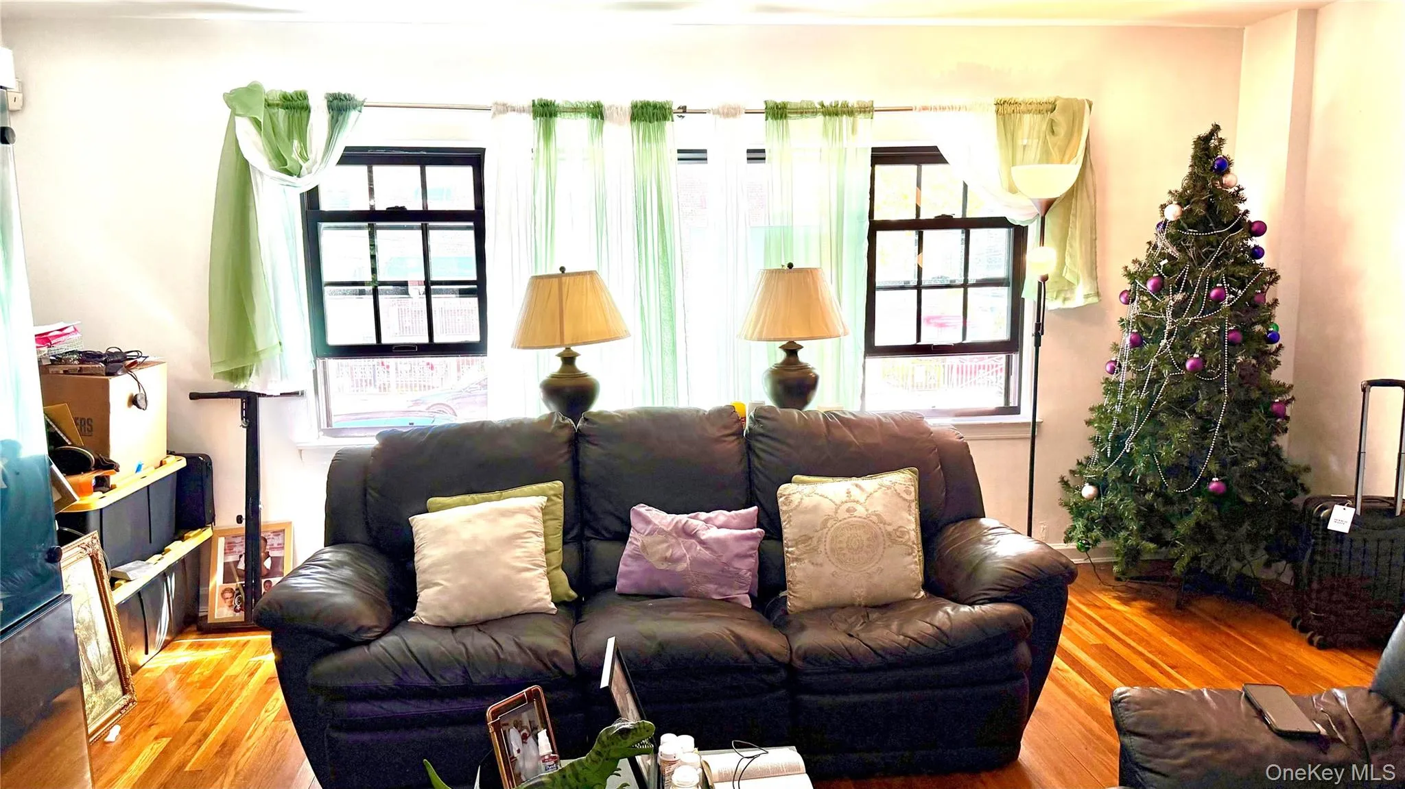 3207 Pearsall Avenue, New York, NY, 4 Bedrooms Bedrooms, 7 Rooms Rooms,2 BathroomsBathrooms,Residential,For Rent,Pearsall,0,1048490 3207 Pearsall Avenue, New York, NY, 4 Bedrooms Bedrooms, 7 Rooms Rooms,2 BathroomsBathrooms,Residential,For Rent,Pearsall,0,1048490
