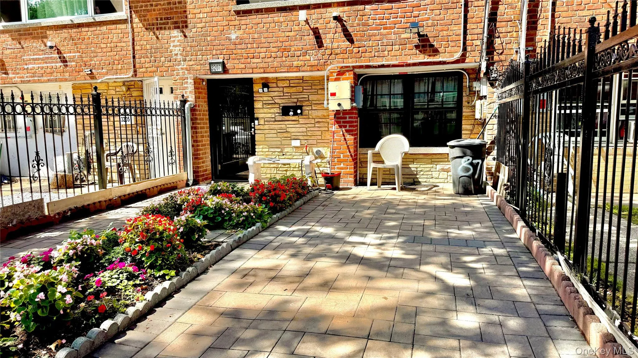 3207 Pearsall Avenue, New York, NY, 4 Bedrooms Bedrooms, 7 Rooms Rooms,2 BathroomsBathrooms,Residential,For Rent,Pearsall,0,1048490 3207 Pearsall Avenue, New York, NY, 4 Bedrooms Bedrooms, 7 Rooms Rooms,2 BathroomsBathrooms,Residential,For Rent,Pearsall,0,1048490