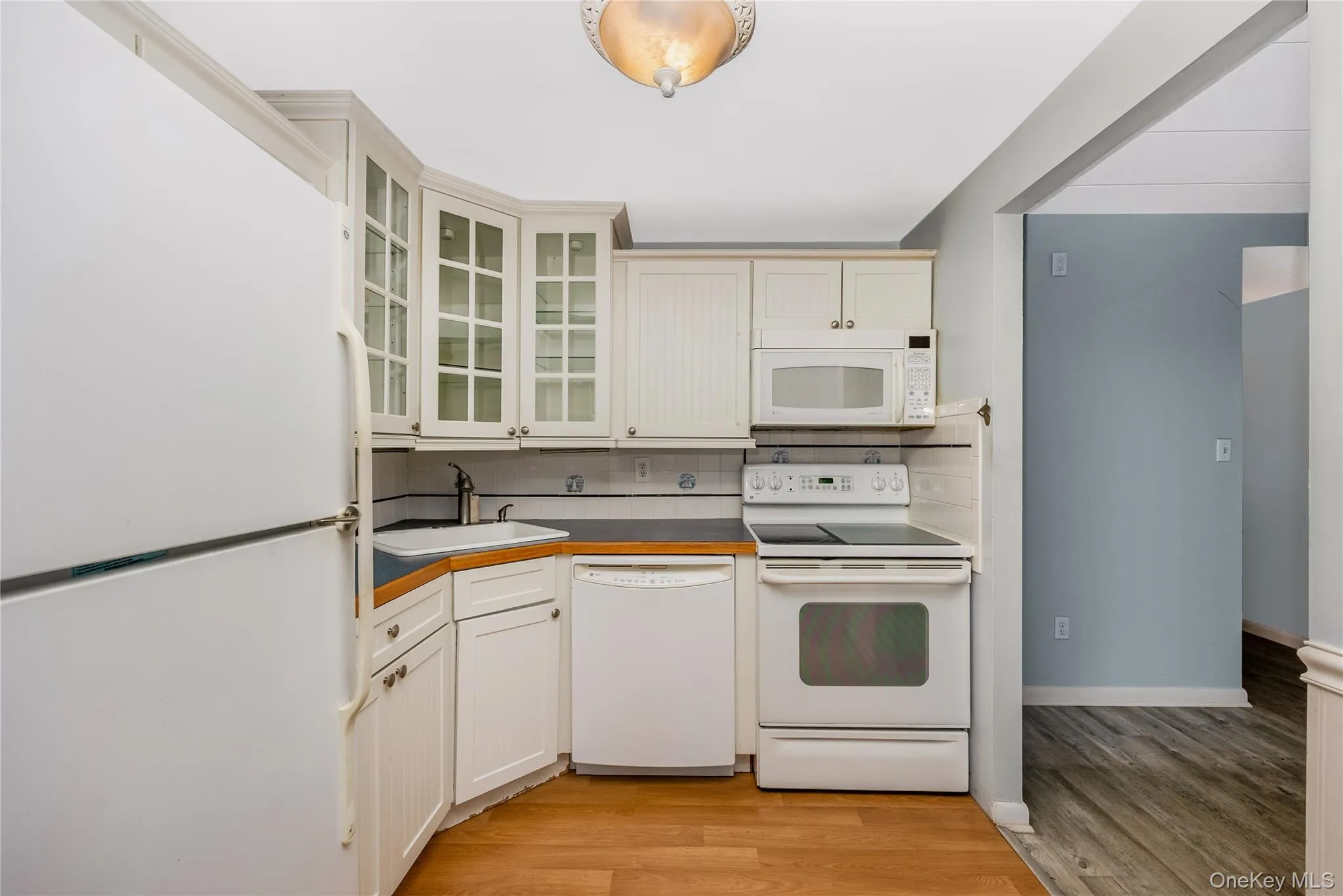 230 Broadway, Long Beach, NY, 2 Bedrooms Bedrooms, 5 Rooms Rooms,2 BathroomsBathrooms,Residential Lease,For Rent,Broadway,0,1048492 230 Broadway, Long Beach, NY, 2 Bedrooms Bedrooms, 5 Rooms Rooms,2 BathroomsBathrooms,Residential Lease,For Rent,Broadway,0,1048492