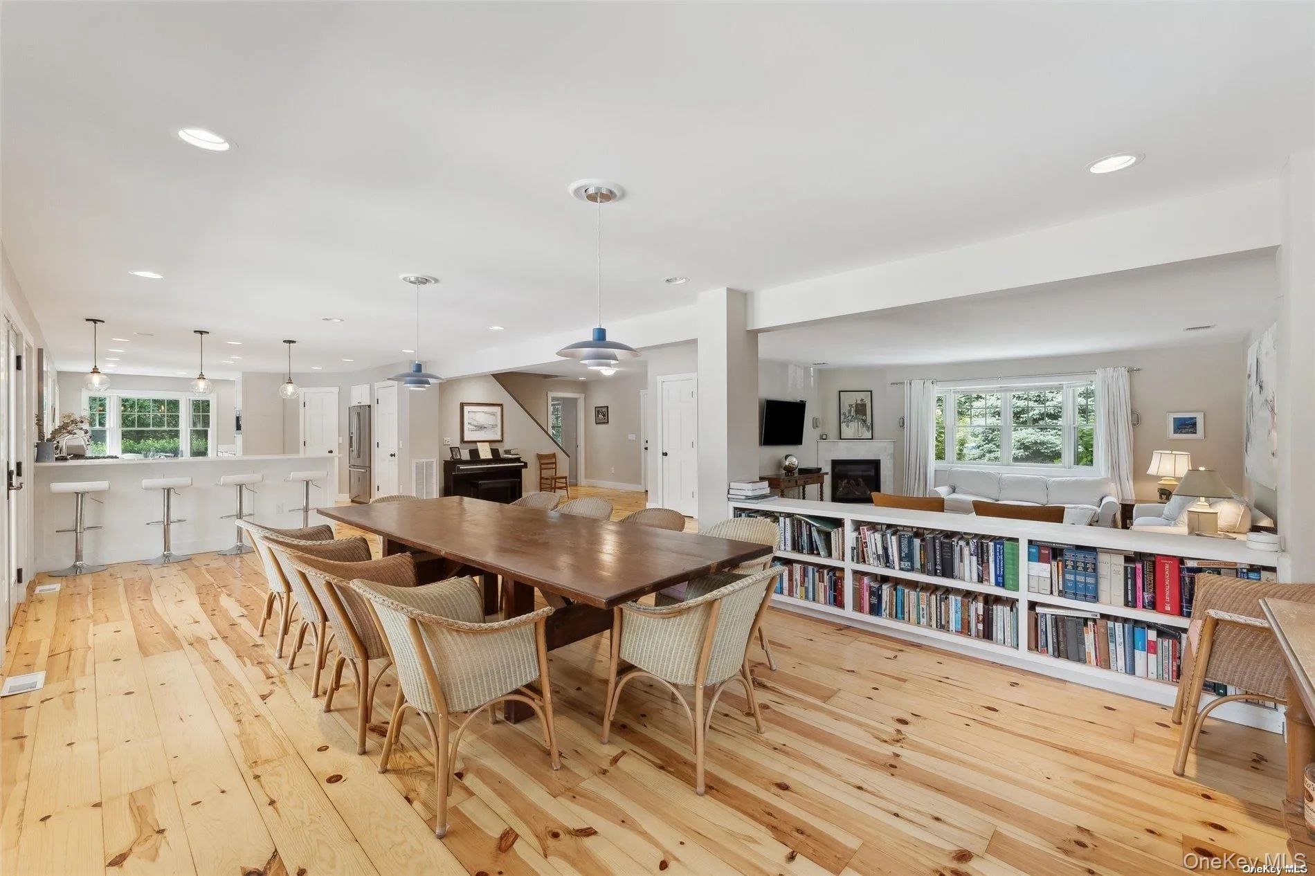 50 Old Main Road, Southampton, NY, 4 Bedrooms Bedrooms, 12 Rooms Rooms,4 BathroomsBathrooms,Residential Lease,For Rent,Old Main,0,1048496 50 Old Main Road, Southampton, NY, 4 Bedrooms Bedrooms, 12 Rooms Rooms,4 BathroomsBathrooms,Residential Lease,For Rent,Old Main,0,1048496