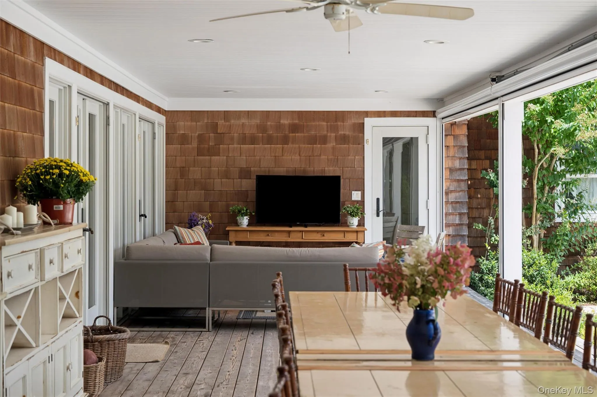 50 Old Main Road, Southampton, NY, 4 Bedrooms Bedrooms, 12 Rooms Rooms,4 BathroomsBathrooms,Residential Lease,For Rent,Old Main,0,1048496 50 Old Main Road, Southampton, NY, 4 Bedrooms Bedrooms, 12 Rooms Rooms,4 BathroomsBathrooms,Residential Lease,For Rent,Old Main,0,1048496