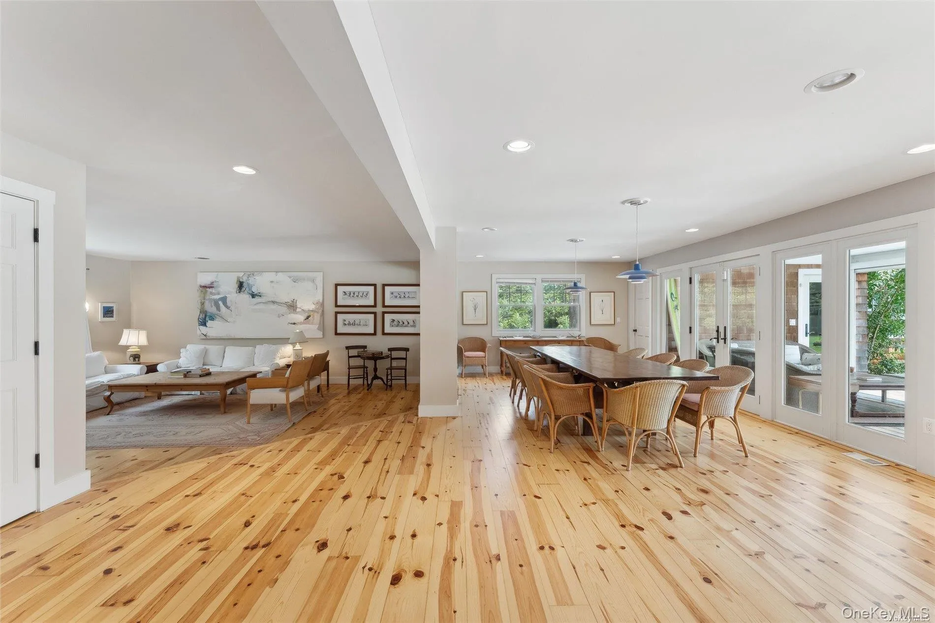 50 Old Main Road, Southampton, NY, 4 Bedrooms Bedrooms, 12 Rooms Rooms,4 BathroomsBathrooms,Residential Lease,For Rent,Old Main,0,1048496 50 Old Main Road, Southampton, NY, 4 Bedrooms Bedrooms, 12 Rooms Rooms,4 BathroomsBathrooms,Residential Lease,For Rent,Old Main,0,1048496