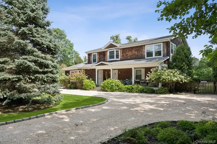 50 Old Main Road, Southampton, New York 11959
