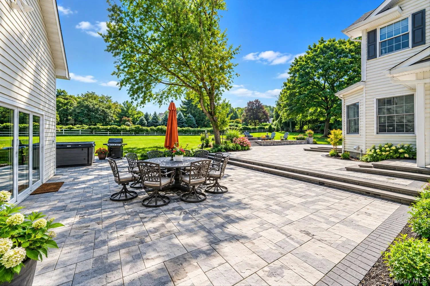 4 Holly Lane, Smithtown, NY, 3 Bedrooms Bedrooms, 10 Rooms Rooms,3 BathroomsBathrooms,Residential,For Rent,Holly,0,1048497 4 Holly Lane, Smithtown, NY, 3 Bedrooms Bedrooms, 10 Rooms Rooms,3 BathroomsBathrooms,Residential,For Rent,Holly,0,1048497