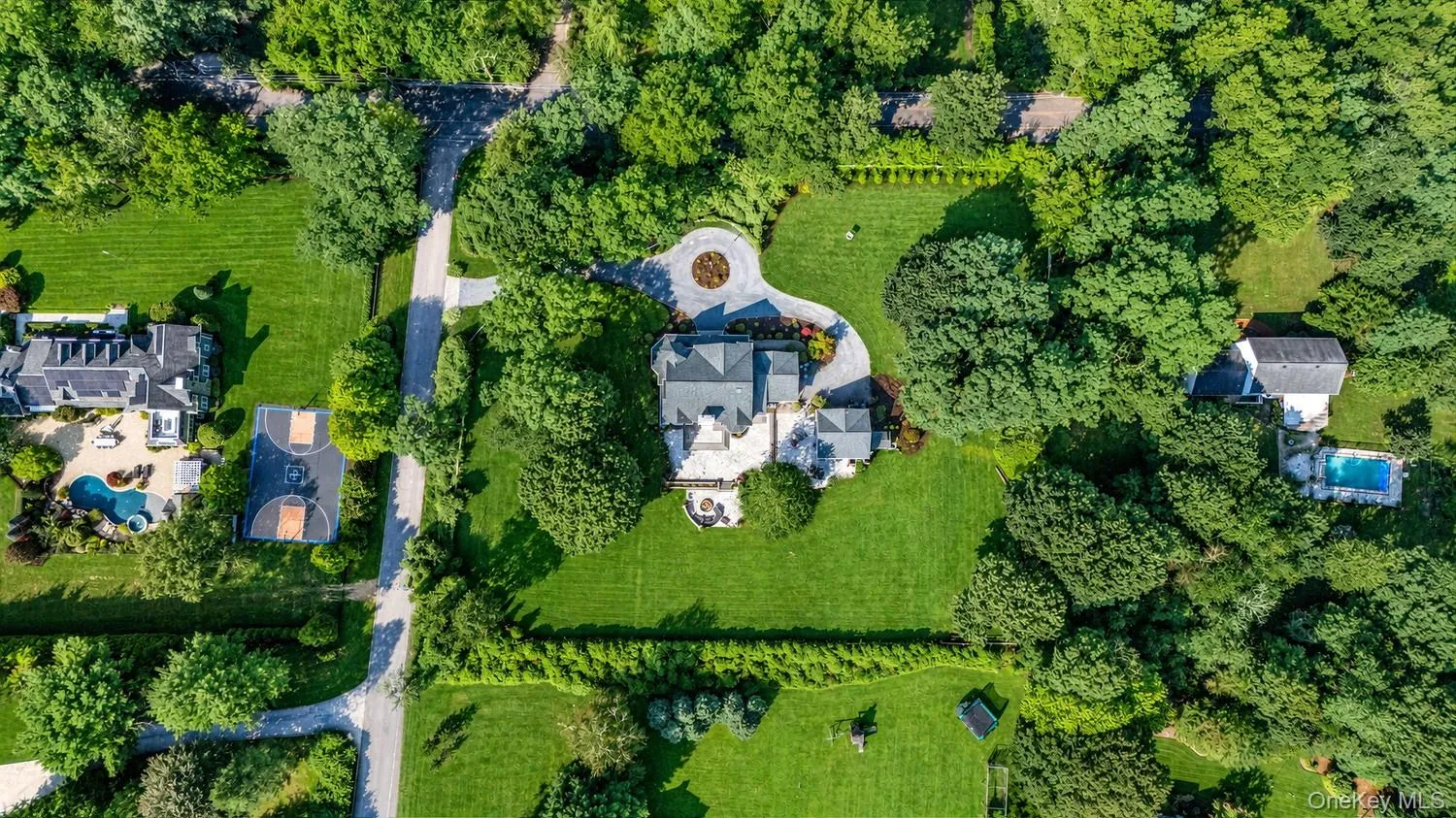 4 Holly Lane, Smithtown, NY, 3 Bedrooms Bedrooms, 10 Rooms Rooms,3 BathroomsBathrooms,Residential,For Rent,Holly,0,1048497 4 Holly Lane, Smithtown, NY, 3 Bedrooms Bedrooms, 10 Rooms Rooms,3 BathroomsBathrooms,Residential,For Rent,Holly,0,1048497