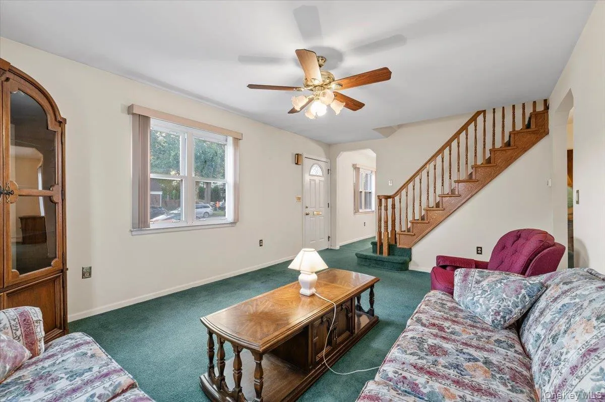 7607 Hewlett Street, New York, NY, 4 Bedrooms Bedrooms, 7 Rooms Rooms,2 BathroomsBathrooms,Residential,For Rent,Hewlett,0,1048498 7607 Hewlett Street, New York, NY, 4 Bedrooms Bedrooms, 7 Rooms Rooms,2 BathroomsBathrooms,Residential,For Rent,Hewlett,0,1048498