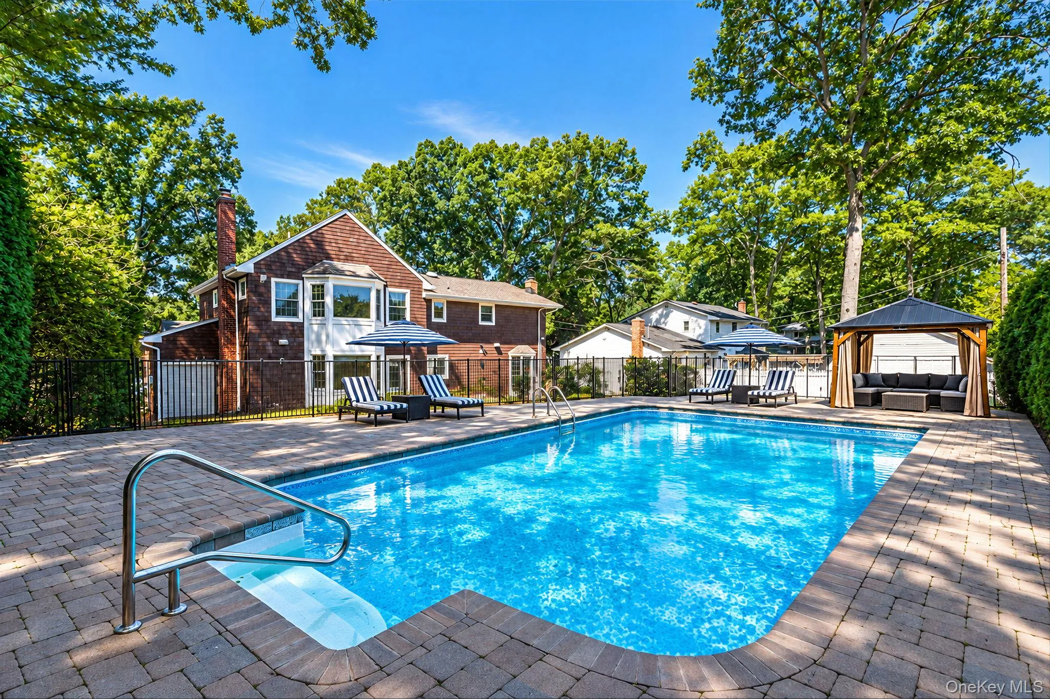 3 Saggese Lane, Smithtown, NY, 5 Bedrooms Bedrooms, 10 Rooms Rooms,4 BathroomsBathrooms,Residential,For Rent,Saggese,0,1048499 3 Saggese Lane, Smithtown, NY, 5 Bedrooms Bedrooms, 10 Rooms Rooms,4 BathroomsBathrooms,Residential,For Rent,Saggese,0,1048499