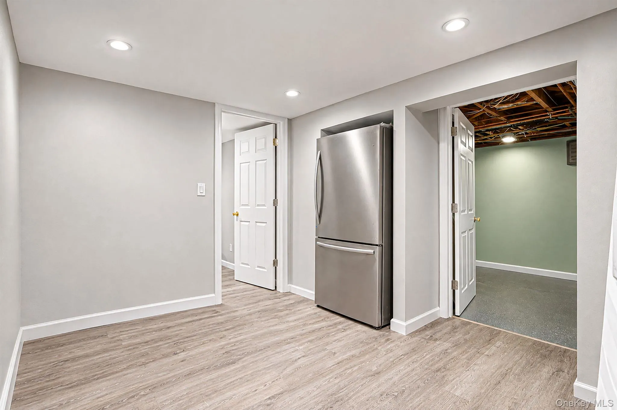 3 Saggese Lane, Smithtown, NY, 5 Bedrooms Bedrooms, 10 Rooms Rooms,4 BathroomsBathrooms,Residential,For Rent,Saggese,0,1048499 3 Saggese Lane, Smithtown, NY, 5 Bedrooms Bedrooms, 10 Rooms Rooms,4 BathroomsBathrooms,Residential,For Rent,Saggese,0,1048499