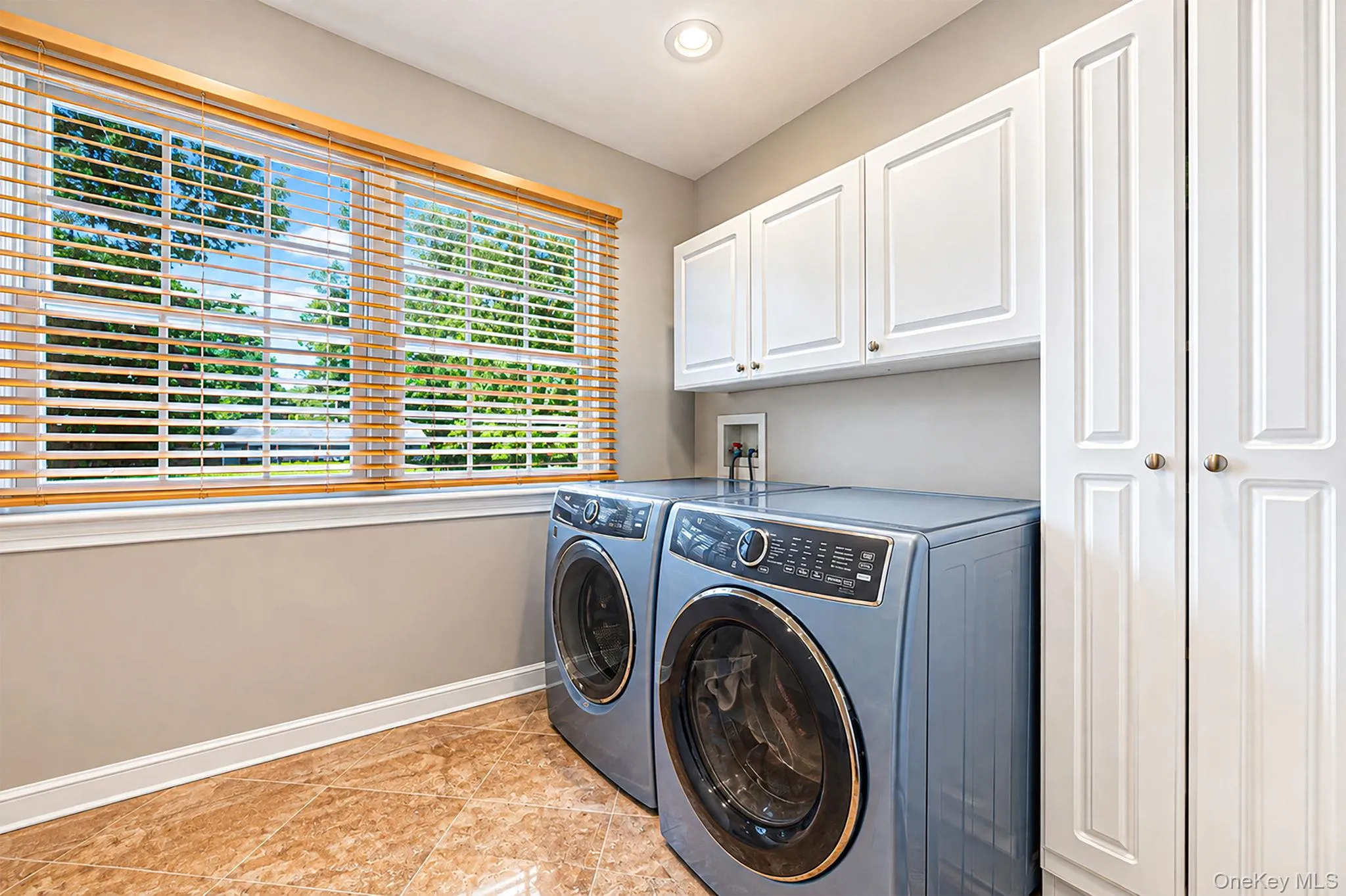 3 Saggese Lane, Smithtown, NY, 5 Bedrooms Bedrooms, 10 Rooms Rooms,4 BathroomsBathrooms,Residential,For Rent,Saggese,0,1048499 3 Saggese Lane, Smithtown, NY, 5 Bedrooms Bedrooms, 10 Rooms Rooms,4 BathroomsBathrooms,Residential,For Rent,Saggese,0,1048499