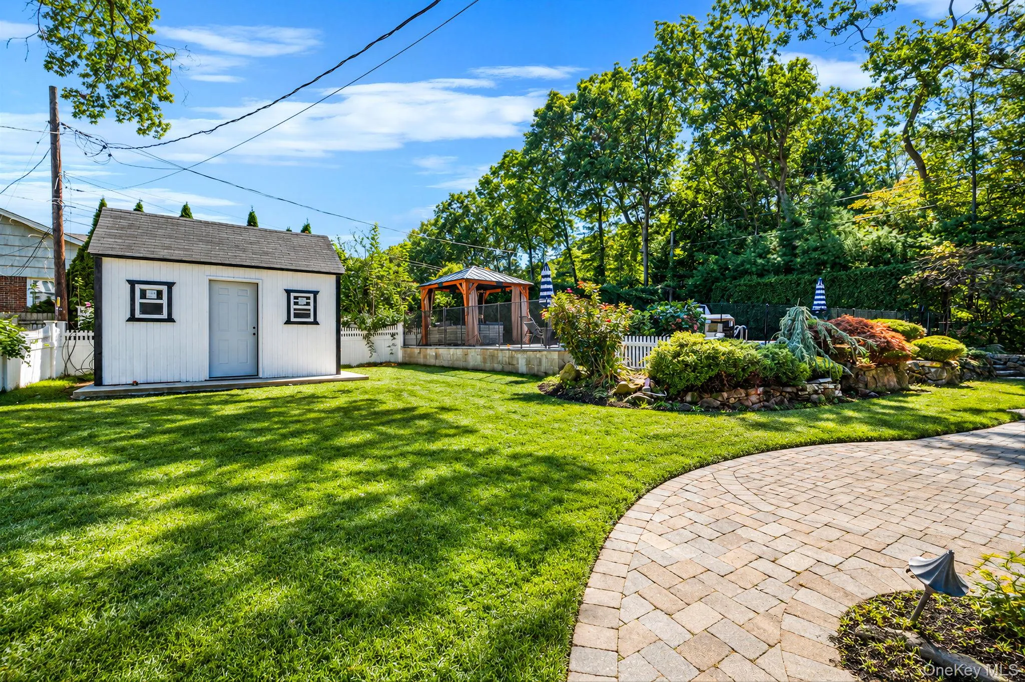3 Saggese Lane, Smithtown, NY, 5 Bedrooms Bedrooms, 10 Rooms Rooms,4 BathroomsBathrooms,Residential,For Rent,Saggese,0,1048499 3 Saggese Lane, Smithtown, NY, 5 Bedrooms Bedrooms, 10 Rooms Rooms,4 BathroomsBathrooms,Residential,For Rent,Saggese,0,1048499