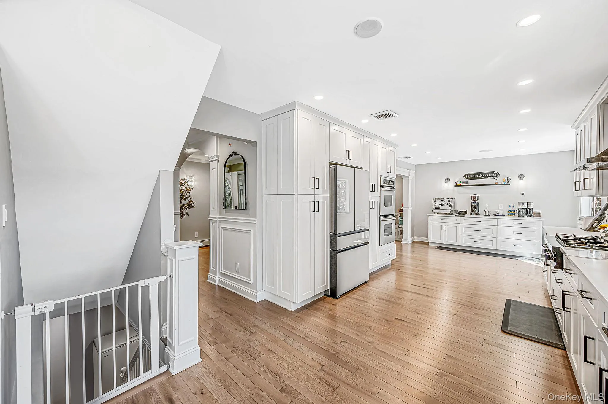 3 Saggese Lane, Smithtown, NY, 5 Bedrooms Bedrooms, 10 Rooms Rooms,4 BathroomsBathrooms,Residential,For Rent,Saggese,0,1048499 3 Saggese Lane, Smithtown, NY, 5 Bedrooms Bedrooms, 10 Rooms Rooms,4 BathroomsBathrooms,Residential,For Rent,Saggese,0,1048499