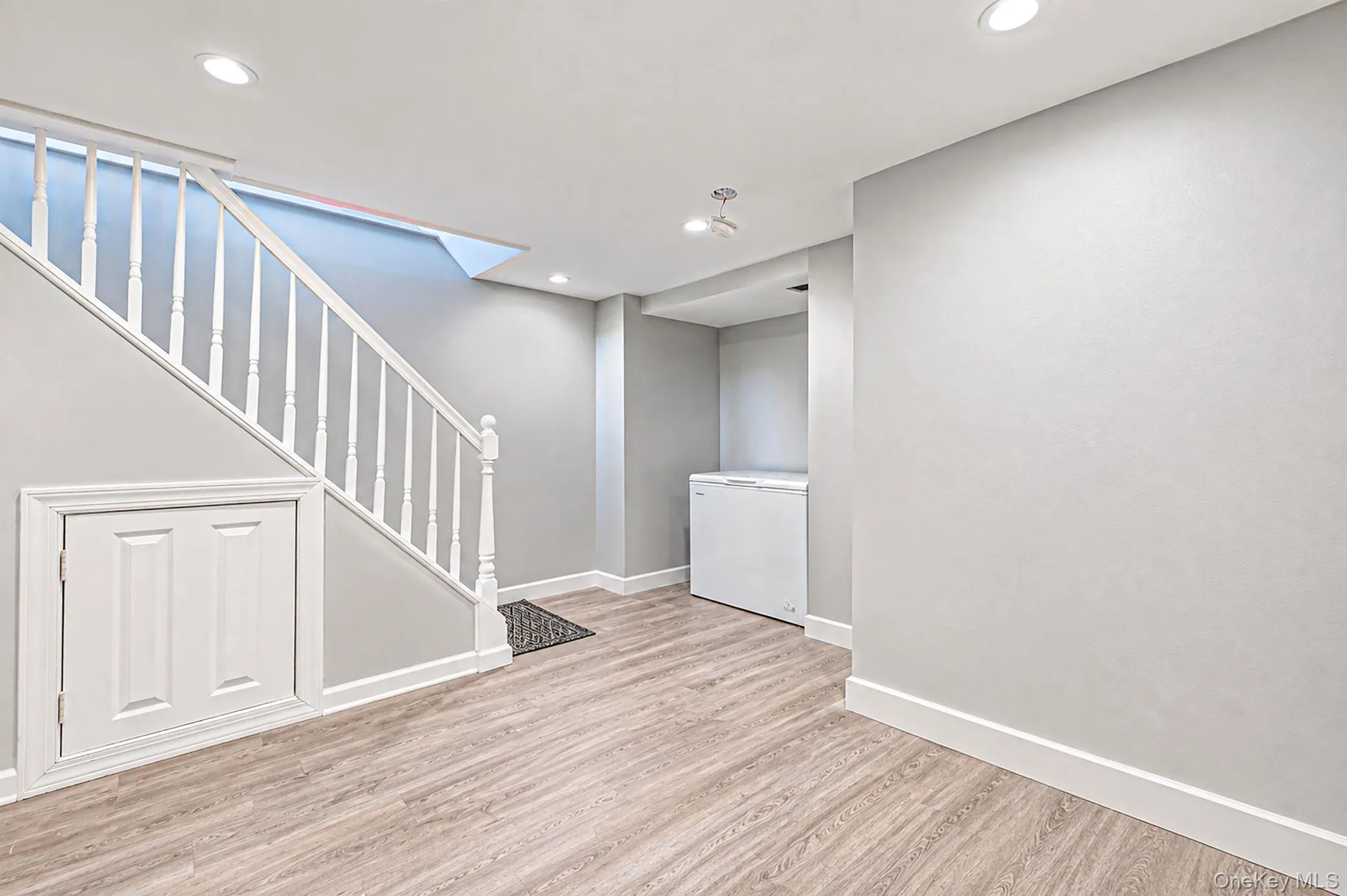 3 Saggese Lane, Smithtown, NY, 5 Bedrooms Bedrooms, 10 Rooms Rooms,4 BathroomsBathrooms,Residential,For Rent,Saggese,0,1048499 3 Saggese Lane, Smithtown, NY, 5 Bedrooms Bedrooms, 10 Rooms Rooms,4 BathroomsBathrooms,Residential,For Rent,Saggese,0,1048499