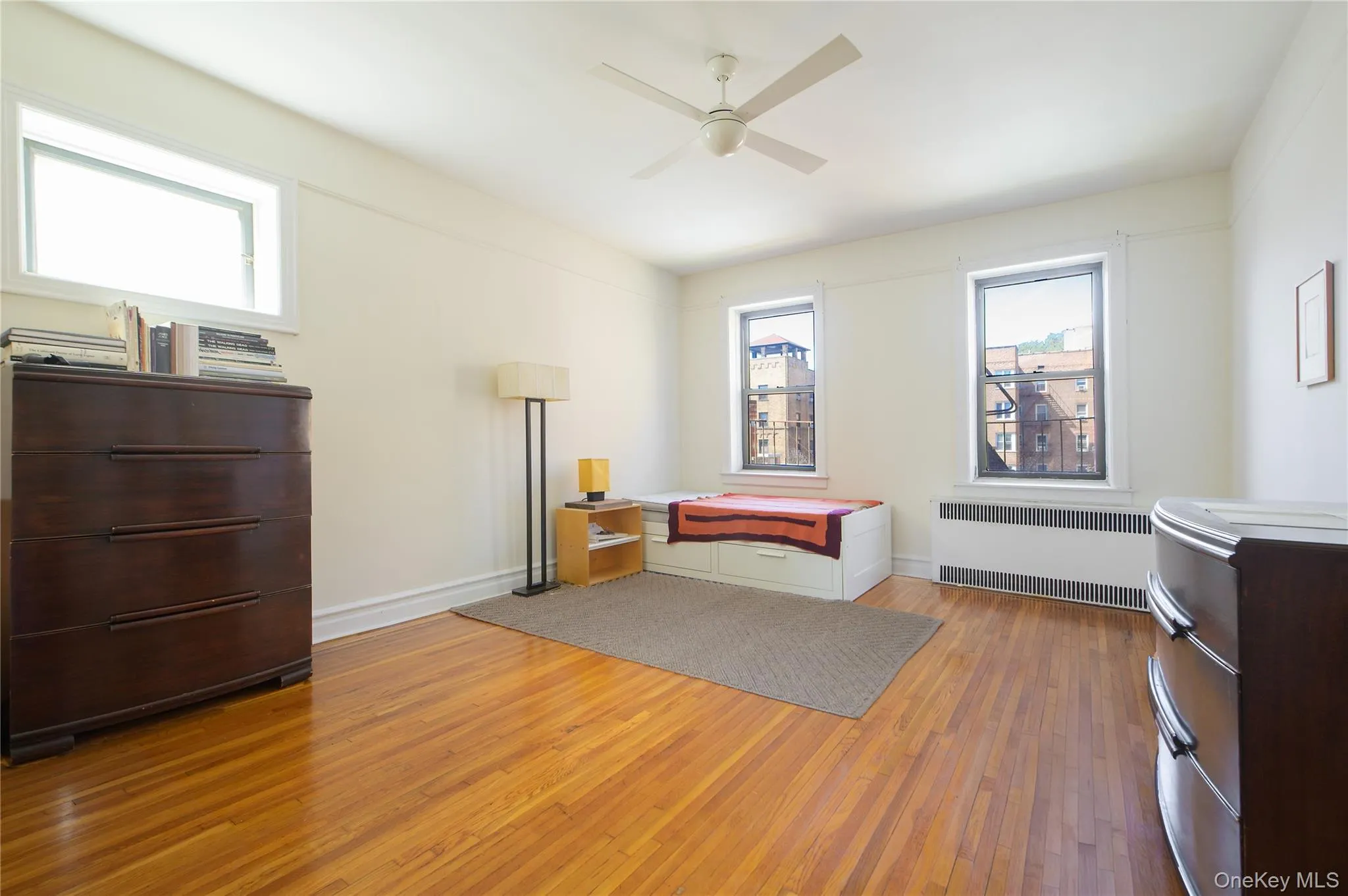 3540 82nd Street, New York, NY, 1 Bedroom Bedrooms, 3 Rooms Rooms,1 BathroomBathrooms,Residential,For Rent,82nd,0,1048500 3540 82nd Street, New York, NY, 1 Bedroom Bedrooms, 3 Rooms Rooms,1 BathroomBathrooms,Residential,For Rent,82nd,0,1048500