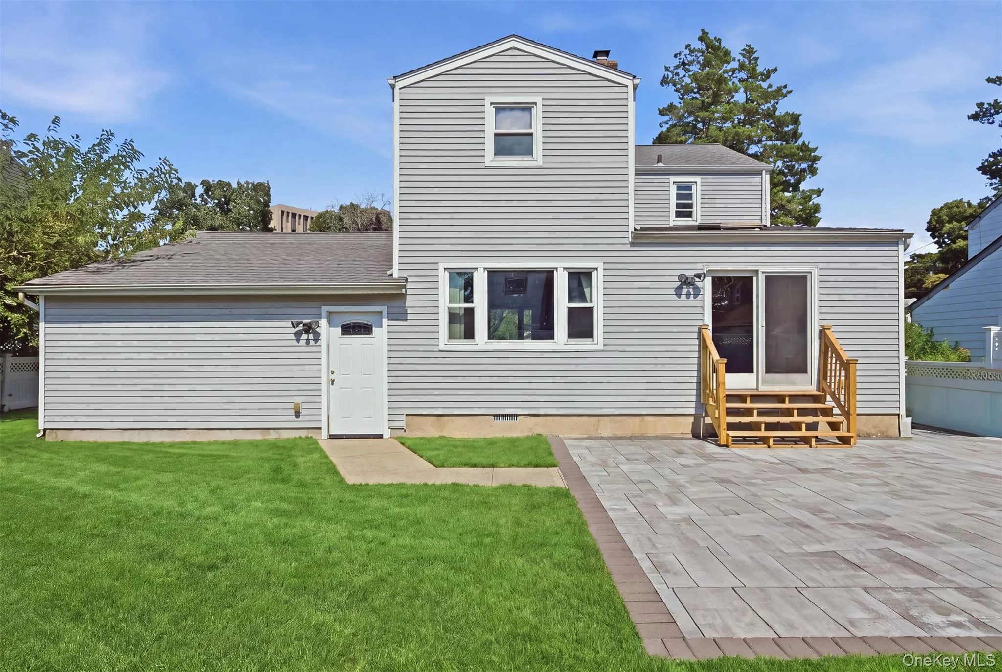 2226 3rd Street, Hempstead, NY, 3 Bedrooms Bedrooms, 7 Rooms Rooms,1 BathroomBathrooms,Residential,For Rent,3rd,0,1048501 2226 3rd Street, Hempstead, NY, 3 Bedrooms Bedrooms, 7 Rooms Rooms,1 BathroomBathrooms,Residential,For Rent,3rd,0,1048501
