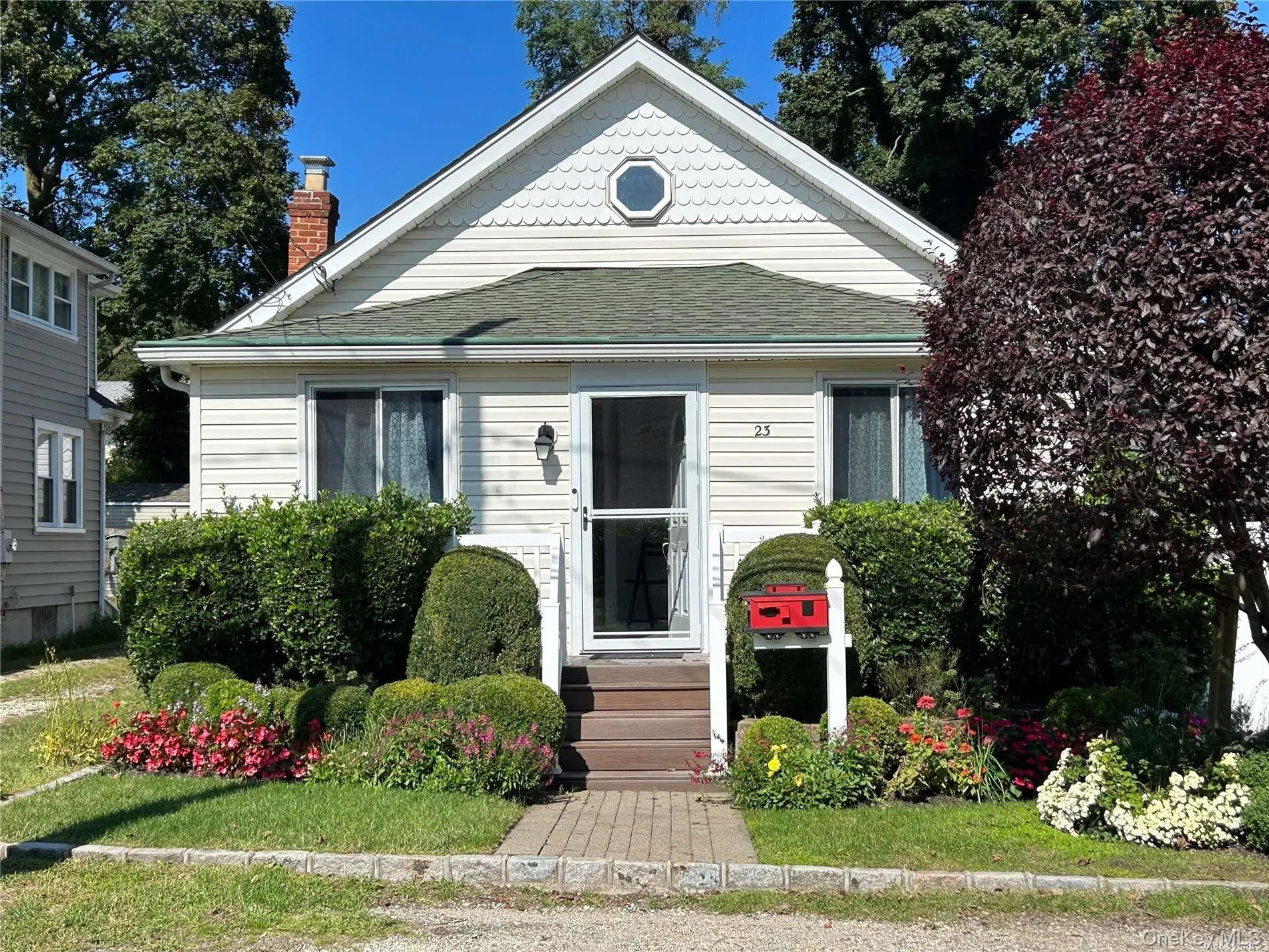 23 Locust Avenue, Oyster Bay, NY, 2 Bedrooms Bedrooms, 5 Rooms Rooms,2 BathroomsBathrooms,Residential Lease,For Rent,Locust,0,1048505 23 Locust Avenue, Oyster Bay, NY, 2 Bedrooms Bedrooms, 5 Rooms Rooms,2 BathroomsBathrooms,Residential Lease,For Rent,Locust,0,1048505