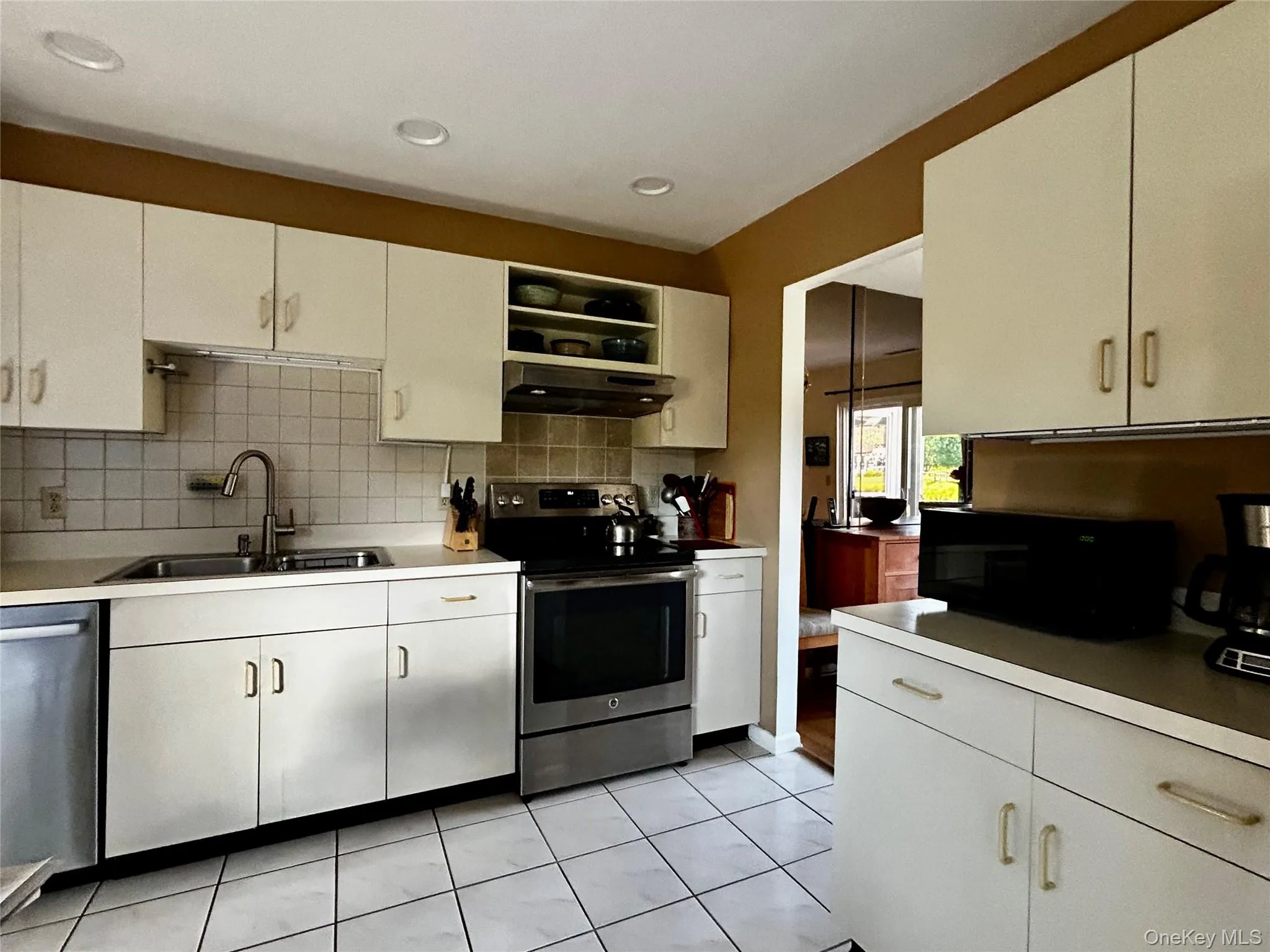 56 Pond Drive, Rhinebeck, NY, 2 Bedrooms Bedrooms, 4 Rooms Rooms,2 BathroomsBathrooms,Residential,For Rent,Pond,0,1048507 56 Pond Drive, Rhinebeck, NY, 2 Bedrooms Bedrooms, 4 Rooms Rooms,2 BathroomsBathrooms,Residential,For Rent,Pond,0,1048507