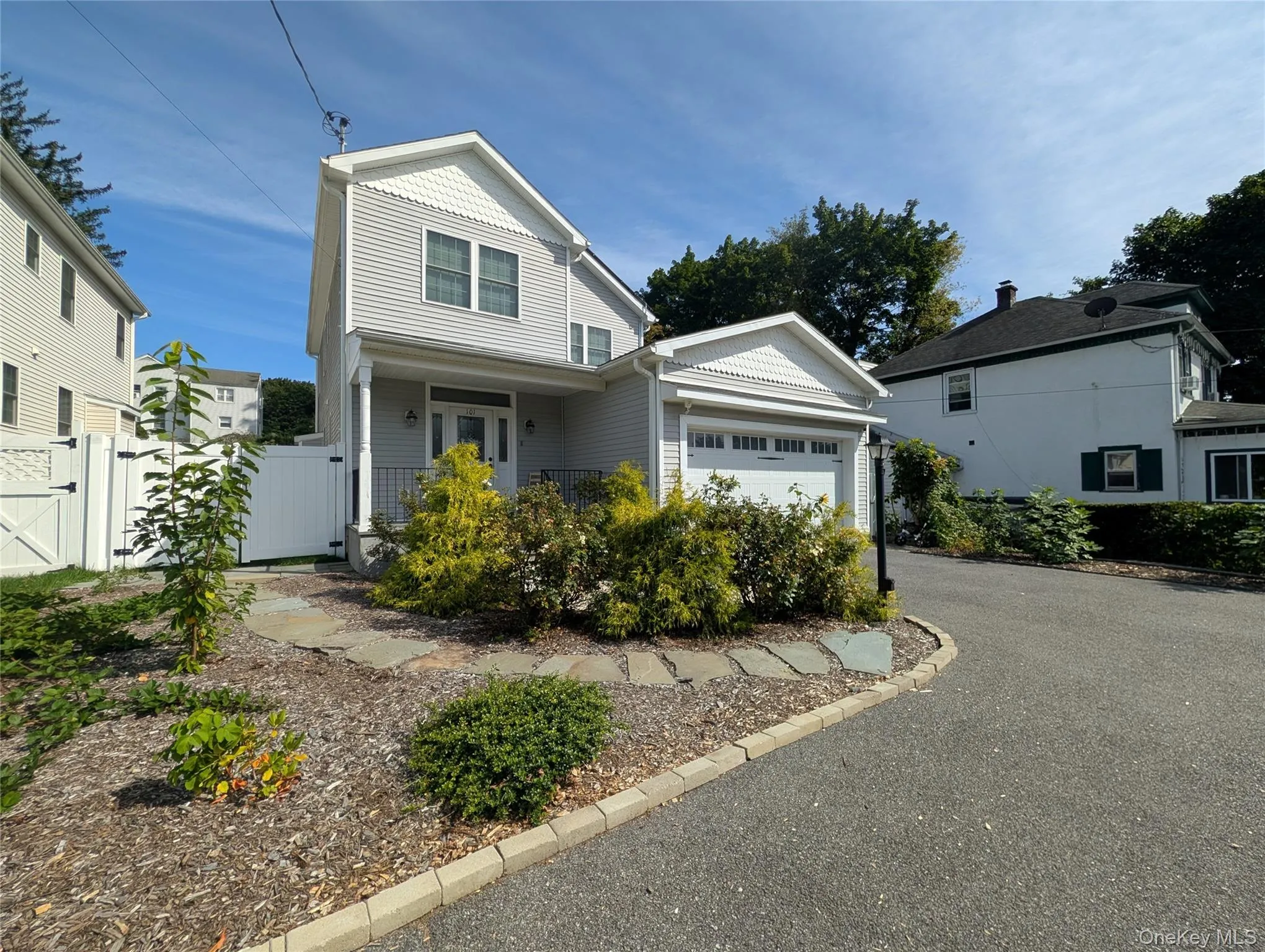 101 West Street, Mount Kisco, NY, 4 Bedrooms Bedrooms, 8 Rooms Rooms,2 BathroomsBathrooms,Residential Lease,For Rent,West,0,1048508 101 West Street, Mount Kisco, NY, 4 Bedrooms Bedrooms, 8 Rooms Rooms,2 BathroomsBathrooms,Residential Lease,For Rent,West,0,1048508