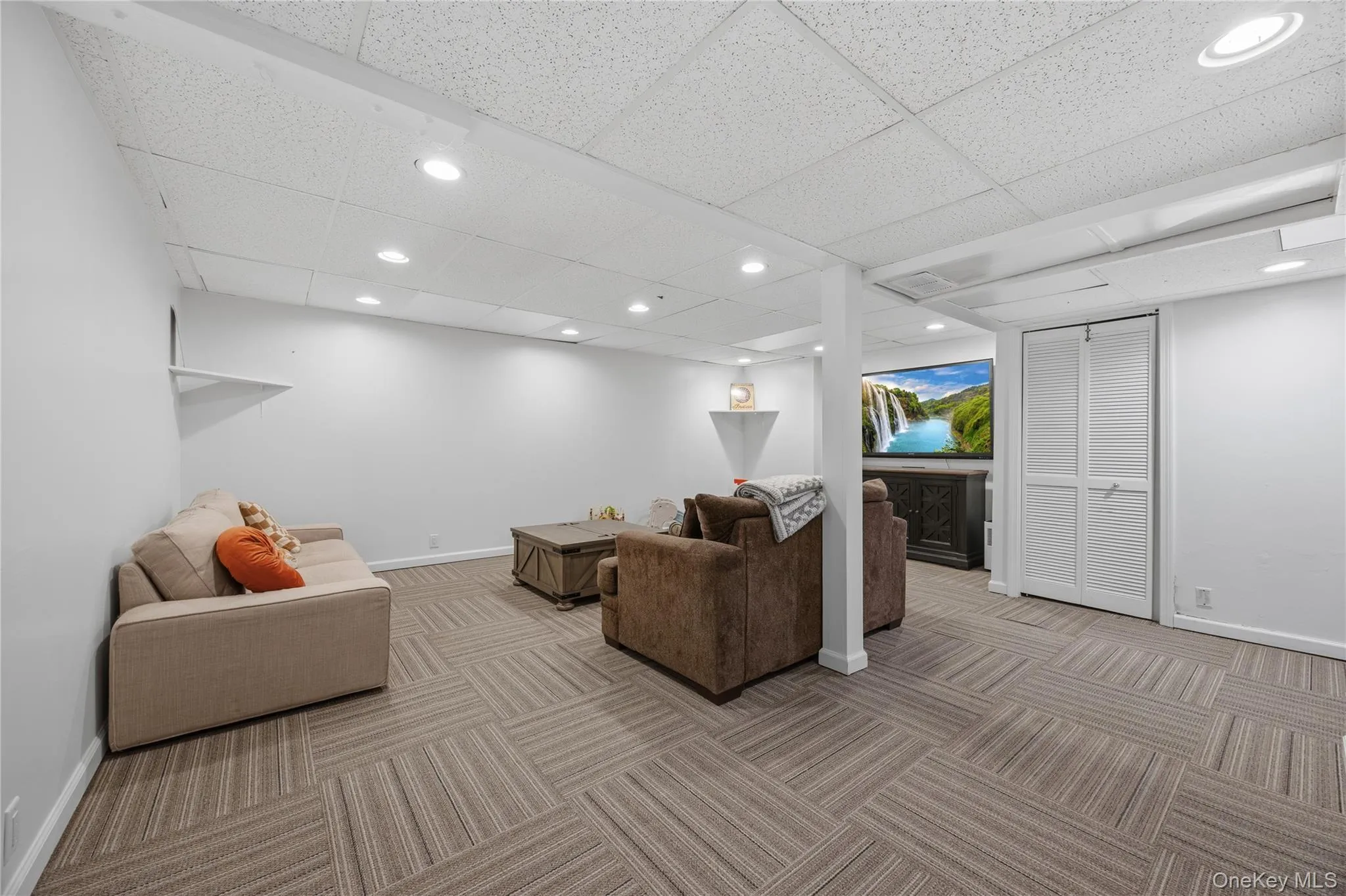 How about as a great Family Room... How about as a great Family Room...