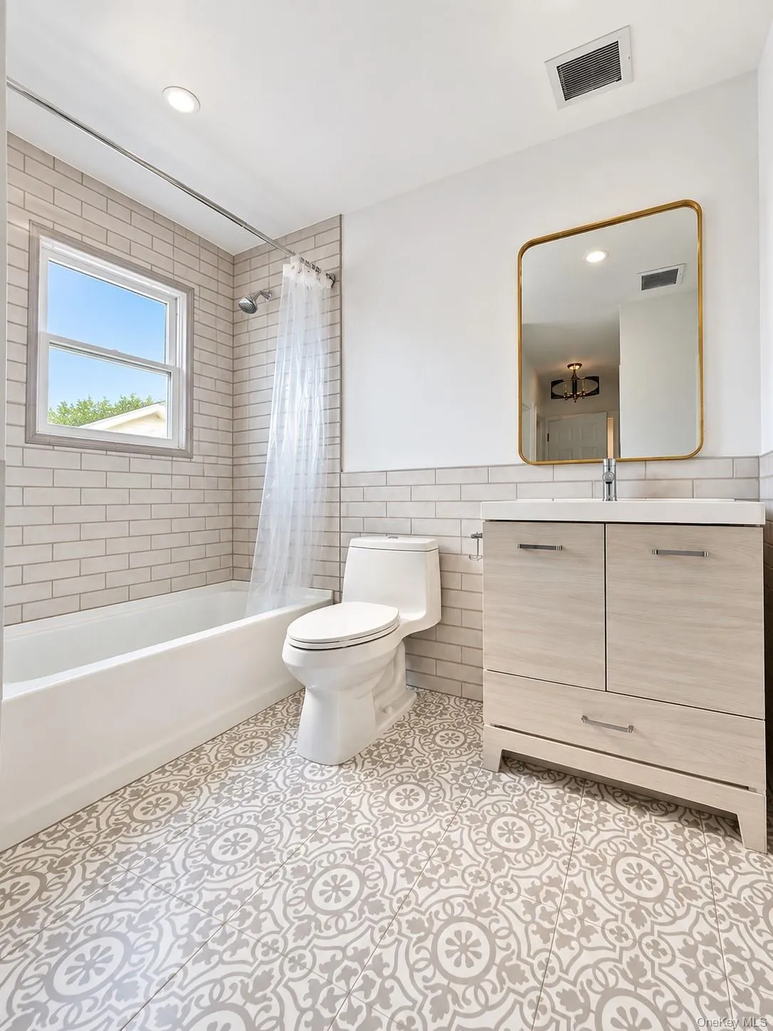 87 Sterling Avenue, New York, NY, 3 Bedrooms Bedrooms, 5 Rooms Rooms,2 BathroomsBathrooms,Residential Lease,For Rent,Sterling,0,1048518 87 Sterling Avenue, New York, NY, 3 Bedrooms Bedrooms, 5 Rooms Rooms,2 BathroomsBathrooms,Residential Lease,For Rent,Sterling,0,1048518