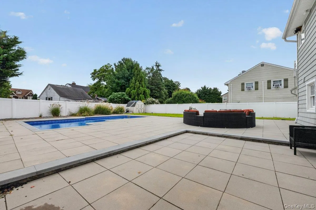 61 Carleton Avenue, Babylon, NY, 4 Bedrooms Bedrooms, 8 Rooms Rooms,2 BathroomsBathrooms,Residential,For Rent,Carleton,0,1048520 61 Carleton Avenue, Babylon, NY, 4 Bedrooms Bedrooms, 8 Rooms Rooms,2 BathroomsBathrooms,Residential,For Rent,Carleton,0,1048520