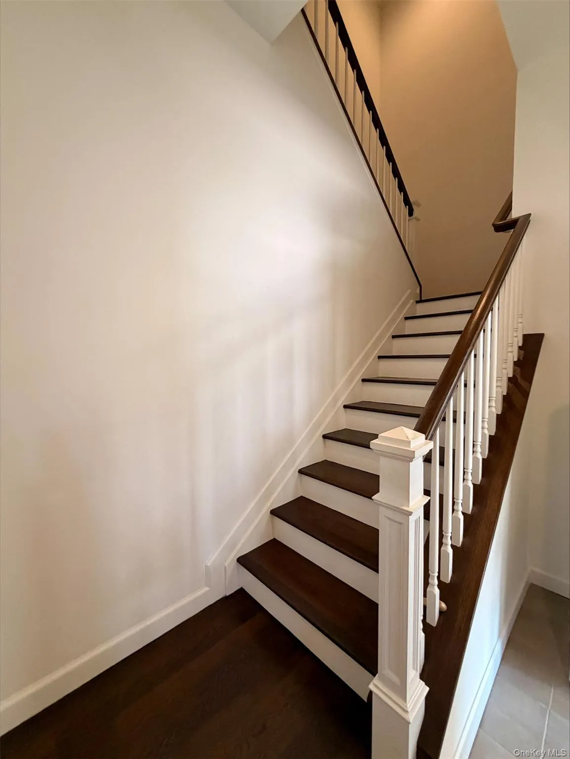 178 Summer Circle, Huntington, NY, 2 Bedrooms Bedrooms, 7 Rooms Rooms,2 BathroomsBathrooms,Residential Lease,For Rent,Summer,0,1048527 178 Summer Circle, Huntington, NY, 2 Bedrooms Bedrooms, 7 Rooms Rooms,2 BathroomsBathrooms,Residential Lease,For Rent,Summer,0,1048527