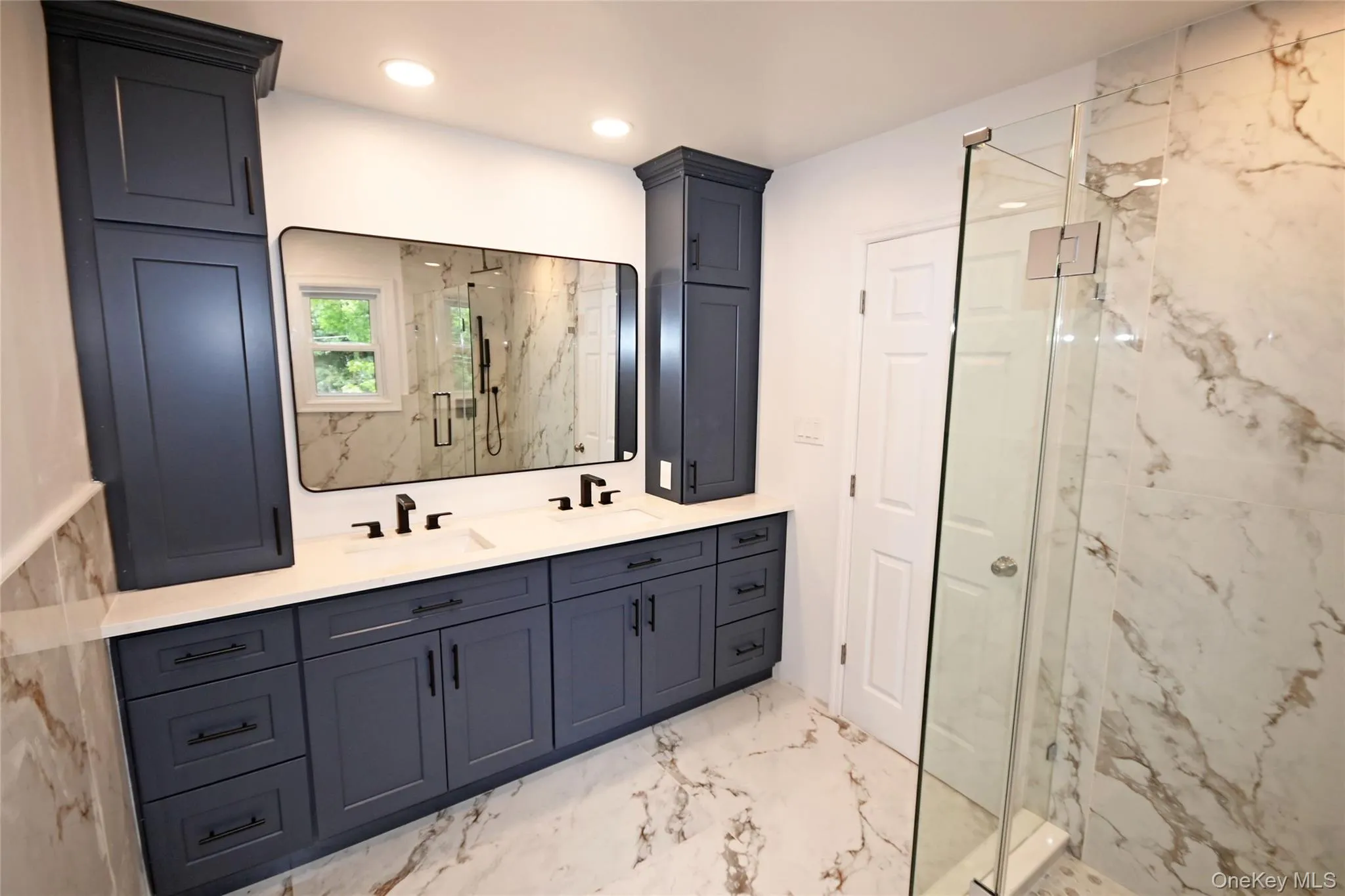 19 Carriage Road, North Hempstead, NY, 4 Bedrooms Bedrooms, 7 Rooms Rooms,3 BathroomsBathrooms,Residential Lease,For Rent,Carriage,0,1048531 19 Carriage Road, North Hempstead, NY, 4 Bedrooms Bedrooms, 7 Rooms Rooms,3 BathroomsBathrooms,Residential Lease,For Rent,Carriage,0,1048531