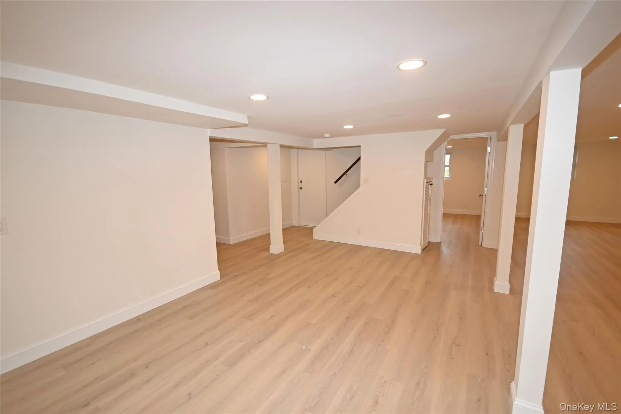 19 Carriage Road, North Hempstead, NY, 4 Bedrooms Bedrooms, 7 Rooms Rooms,3 BathroomsBathrooms,Residential Lease,For Rent,Carriage,0,1048531 19 Carriage Road, North Hempstead, NY, 4 Bedrooms Bedrooms, 7 Rooms Rooms,3 BathroomsBathrooms,Residential Lease,For Rent,Carriage,0,1048531